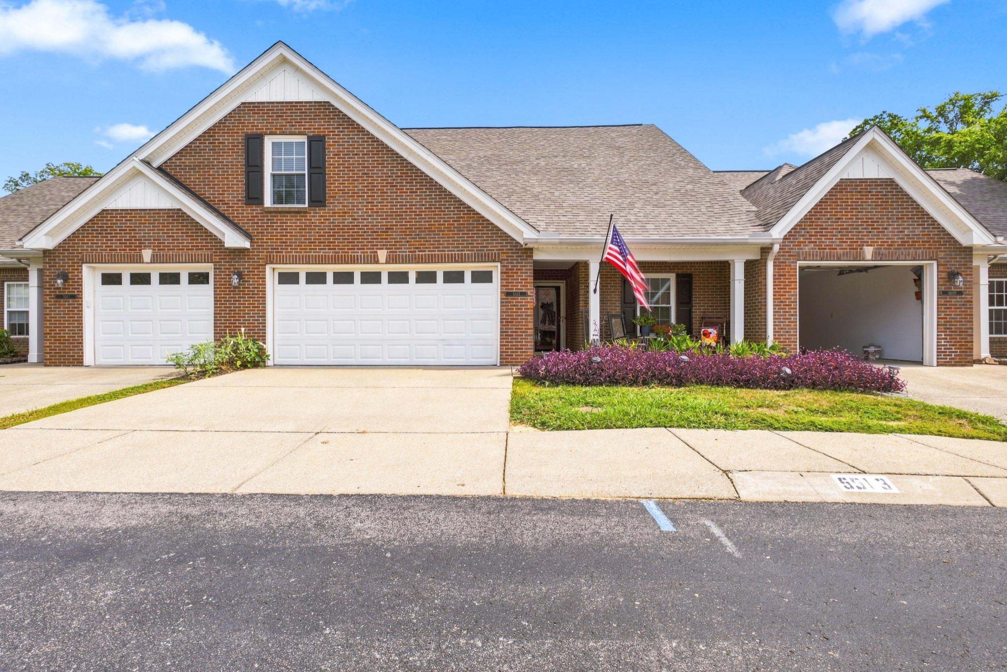 Photo of Listing #3516617