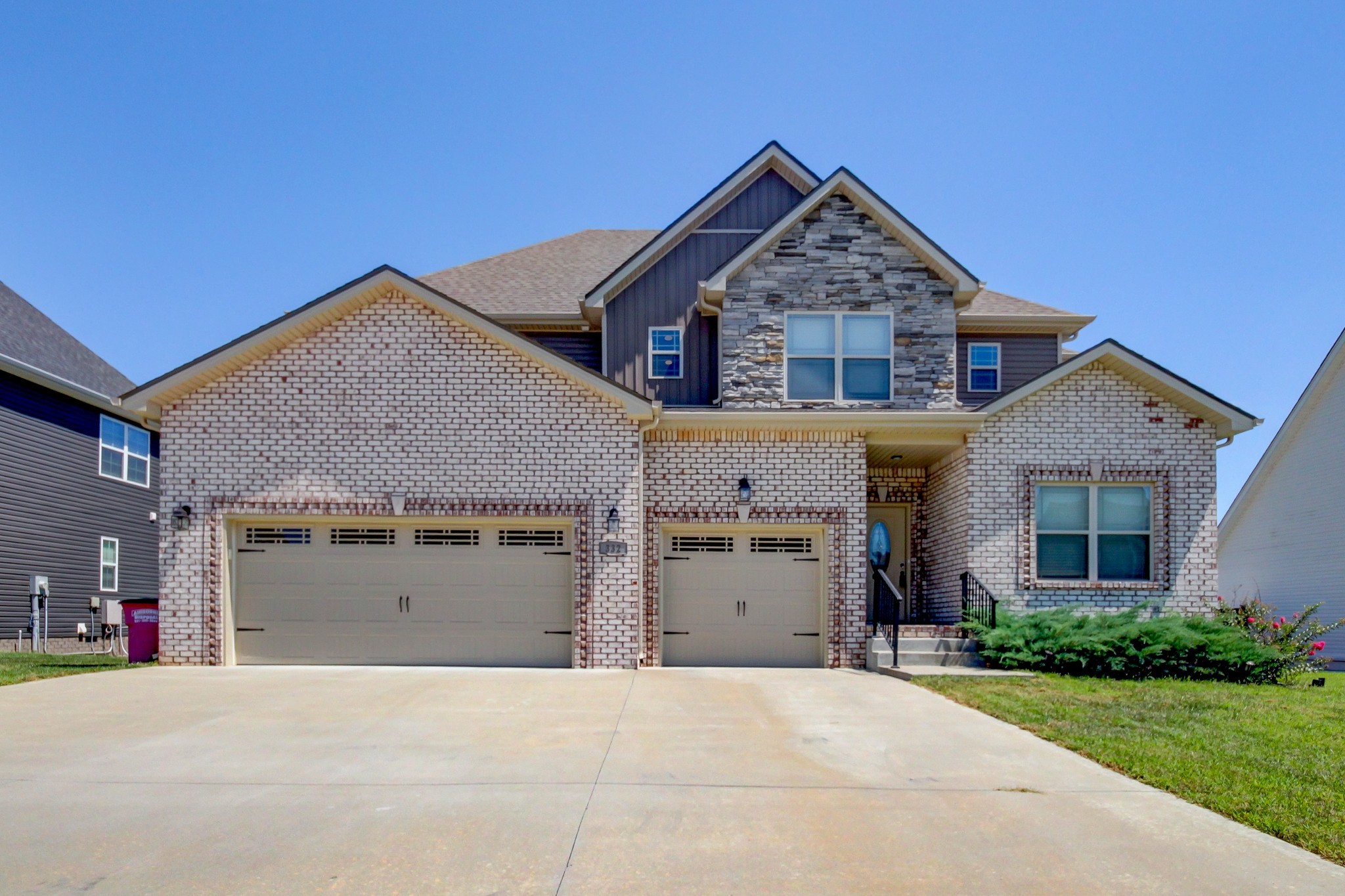 Photo of Listing #3518881