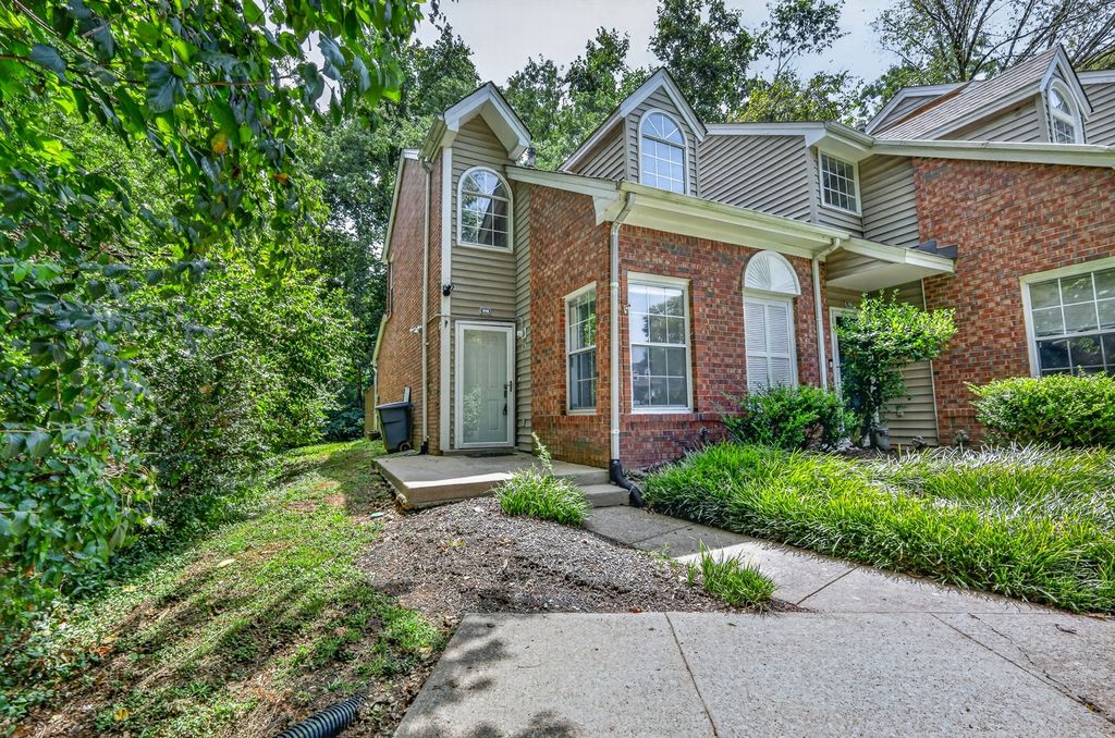 440 English Ivy Dr, Nashville
