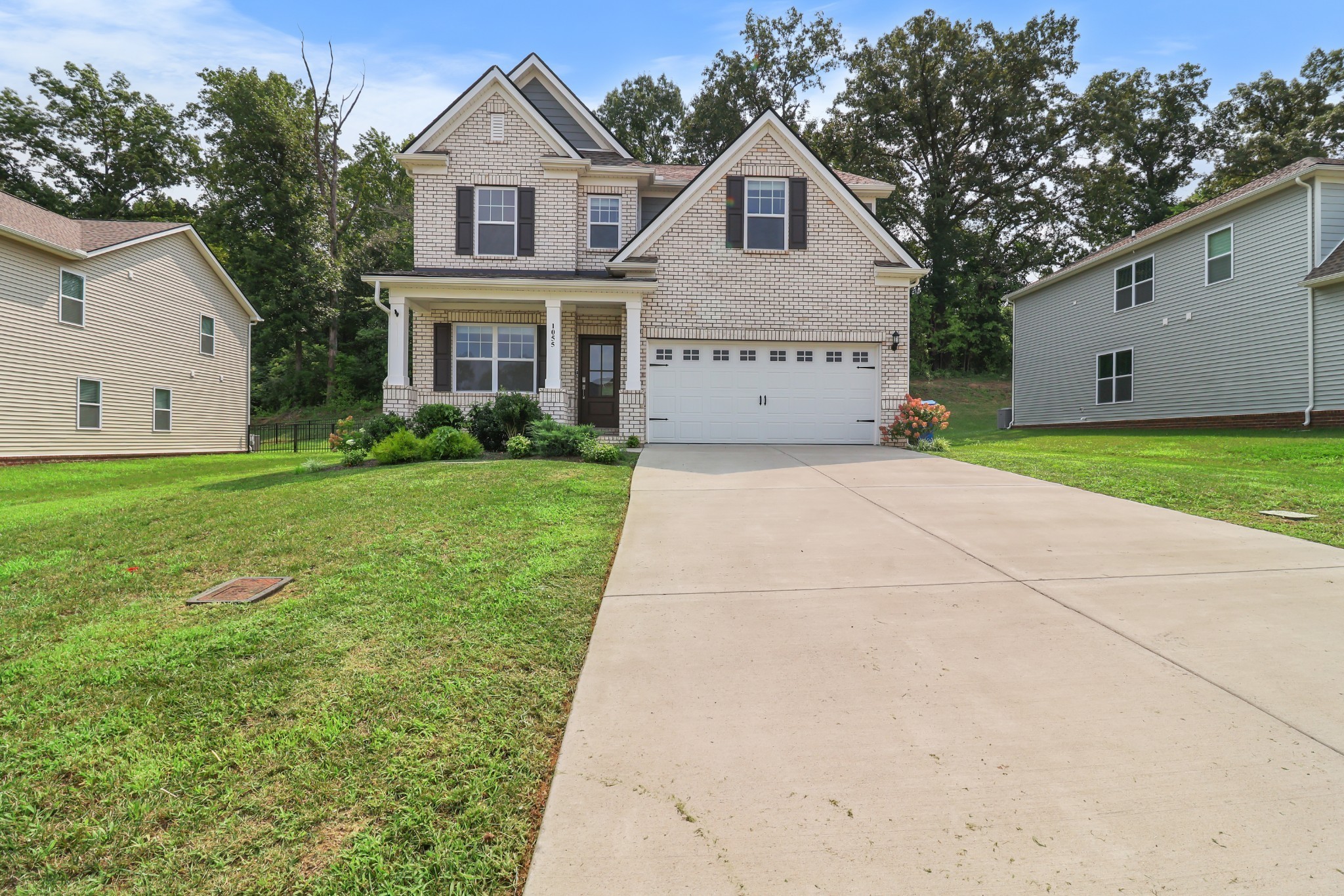 Photo of Listing #3525526