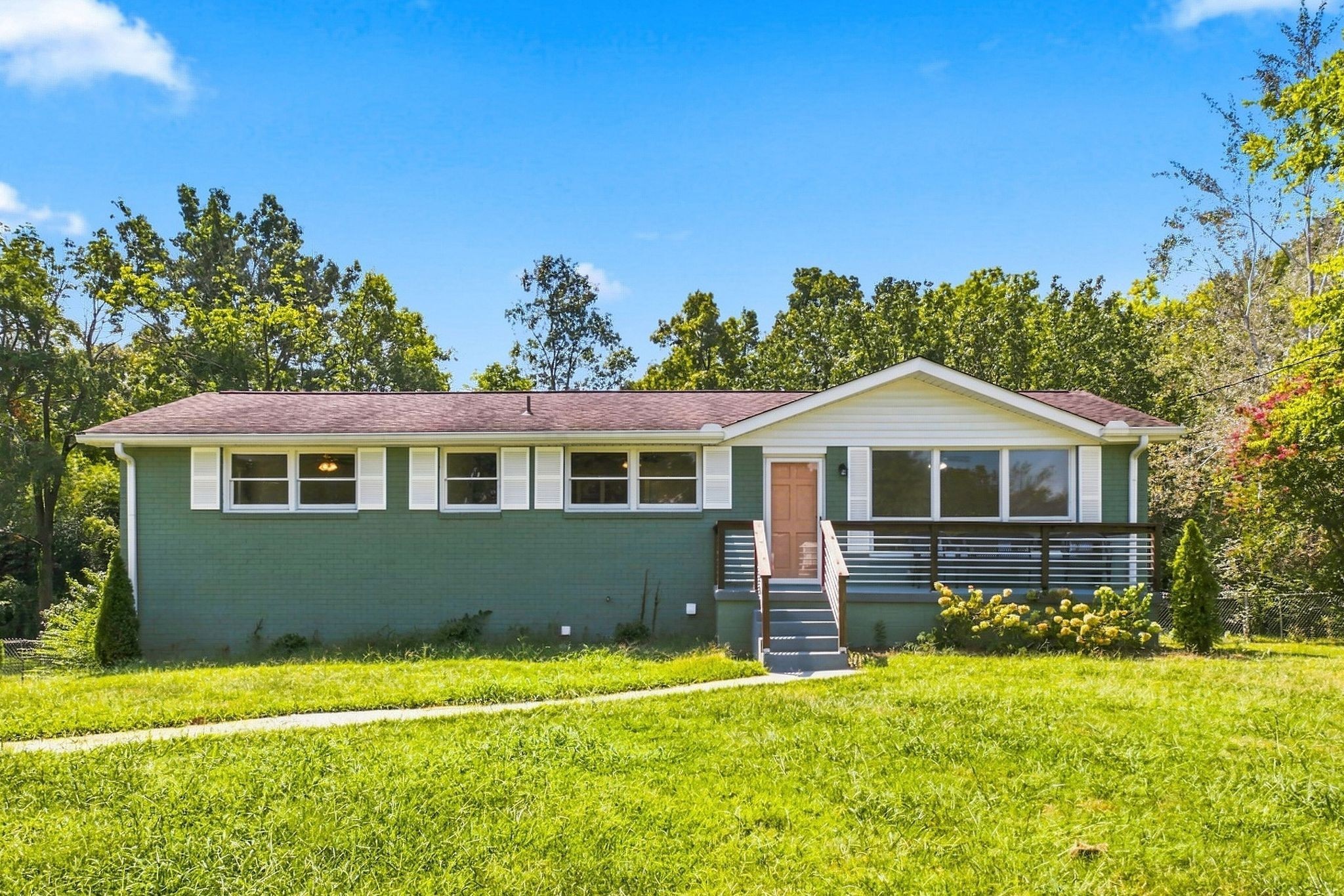 Photo of Listing #3525574