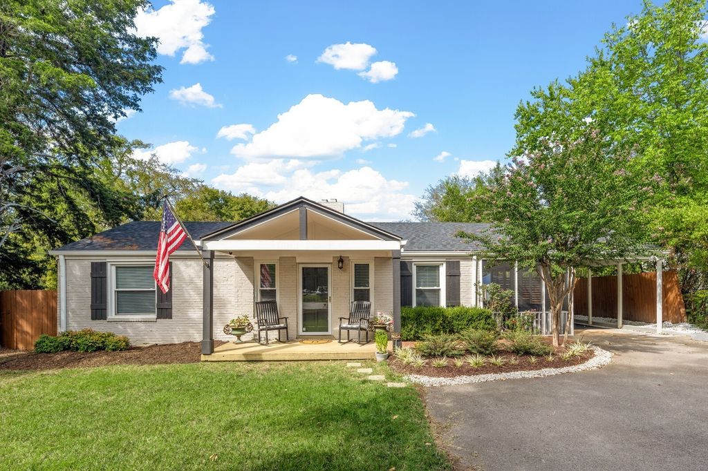 1818 Warfield Dr, Nashville