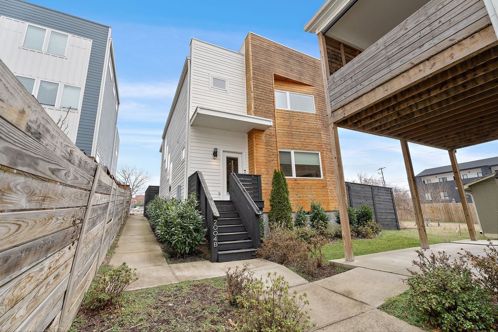 2004b 9th Ave N, Nashville