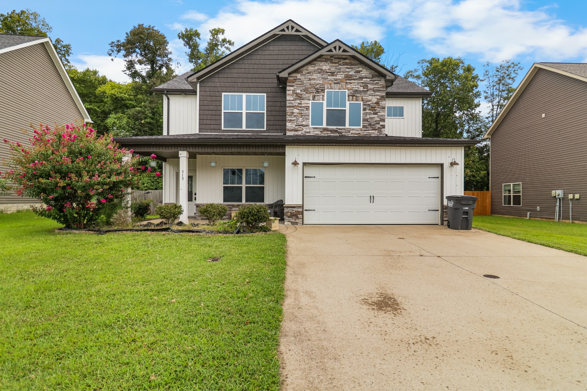 Photo of Listing #3527779