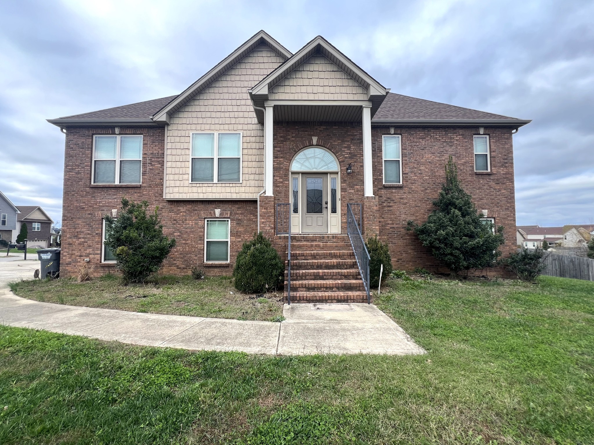 Photo of Listing #3527792