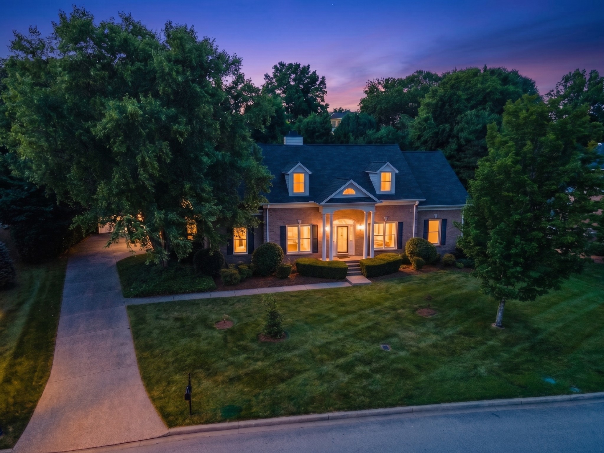 Photo of Listing #3528049