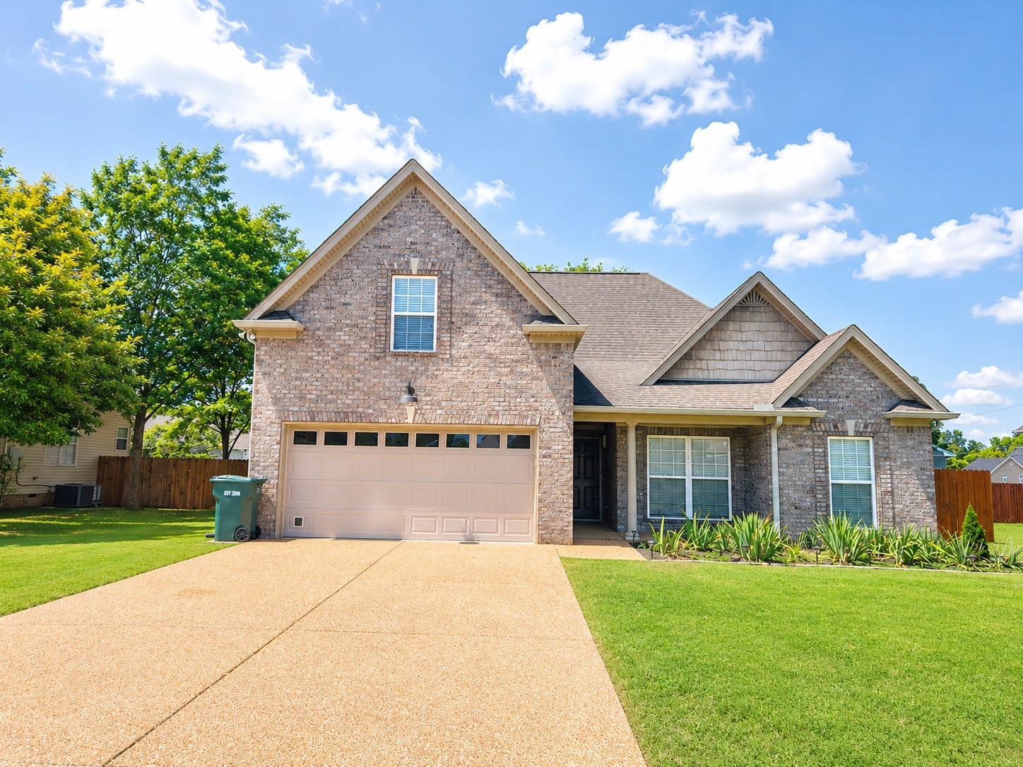 Photo of Listing #3529276
