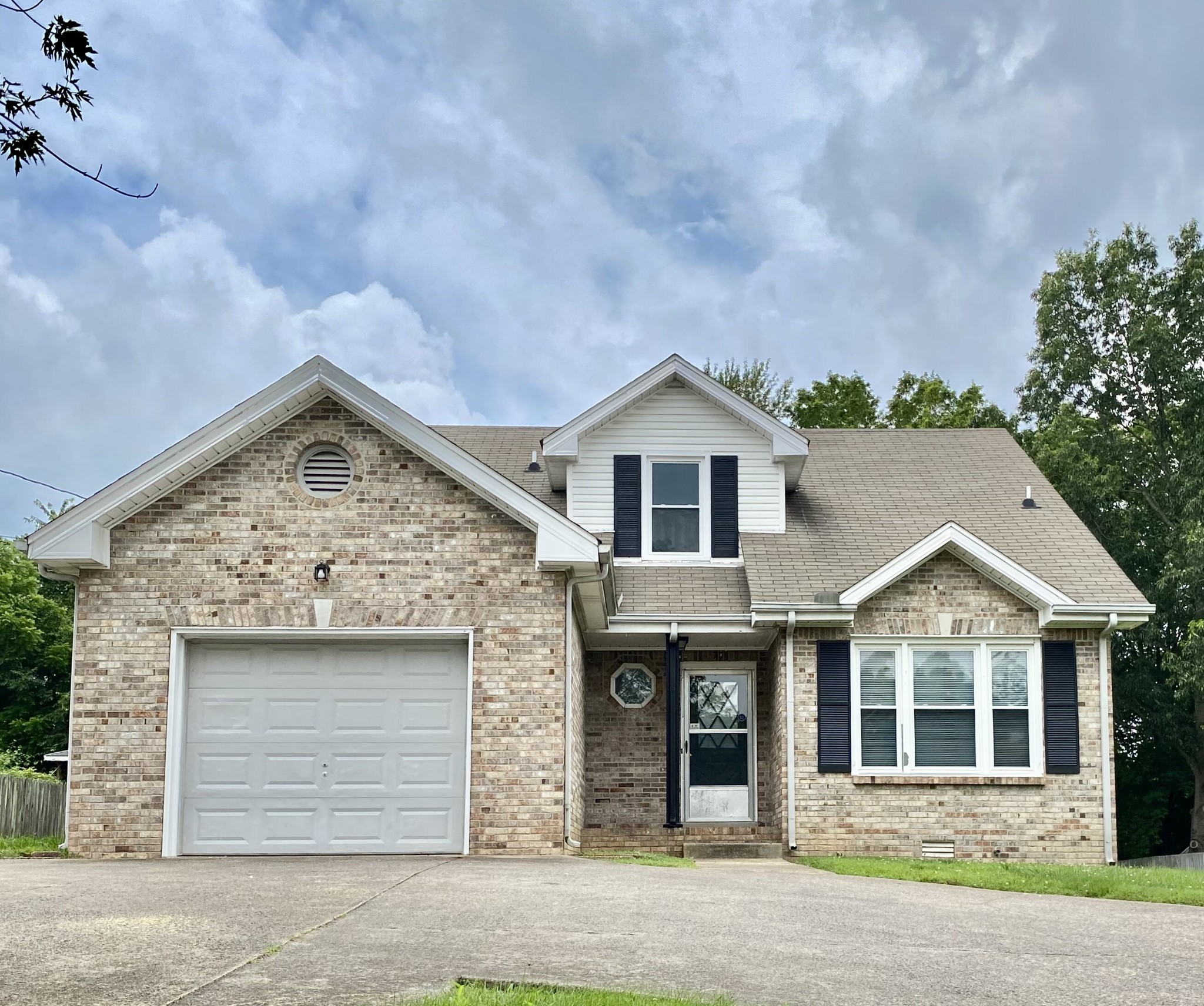 Photo of Listing #3529507