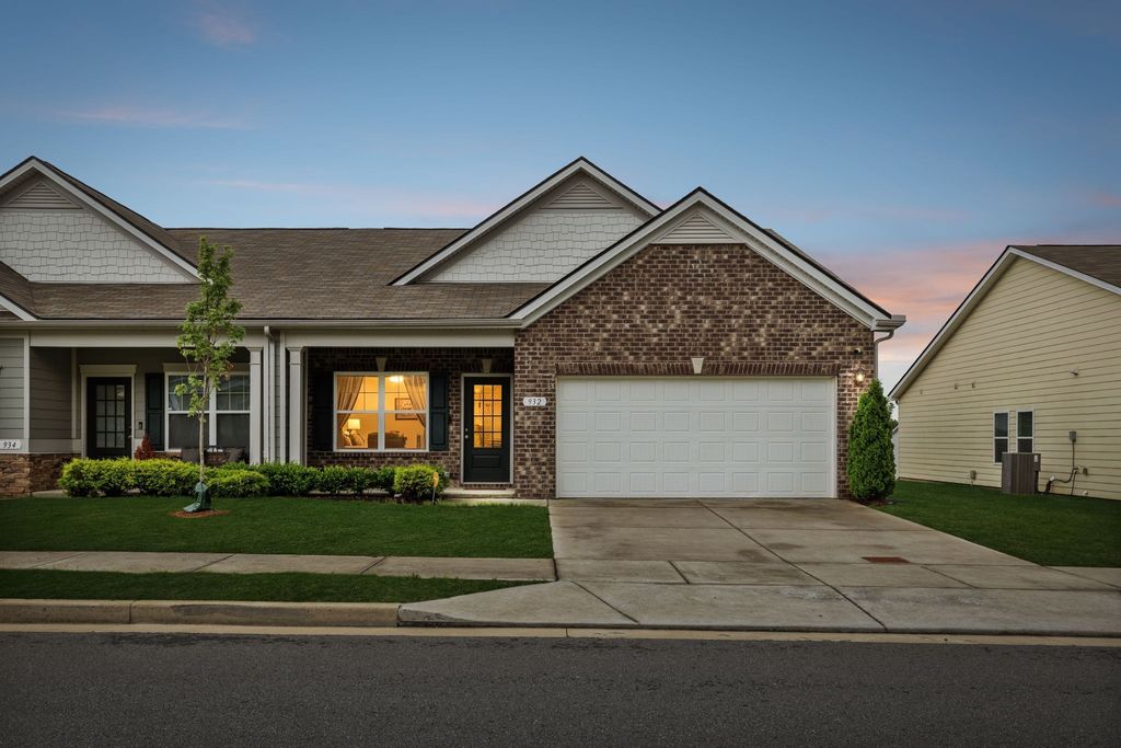 932 Millstream Dr, Nashville