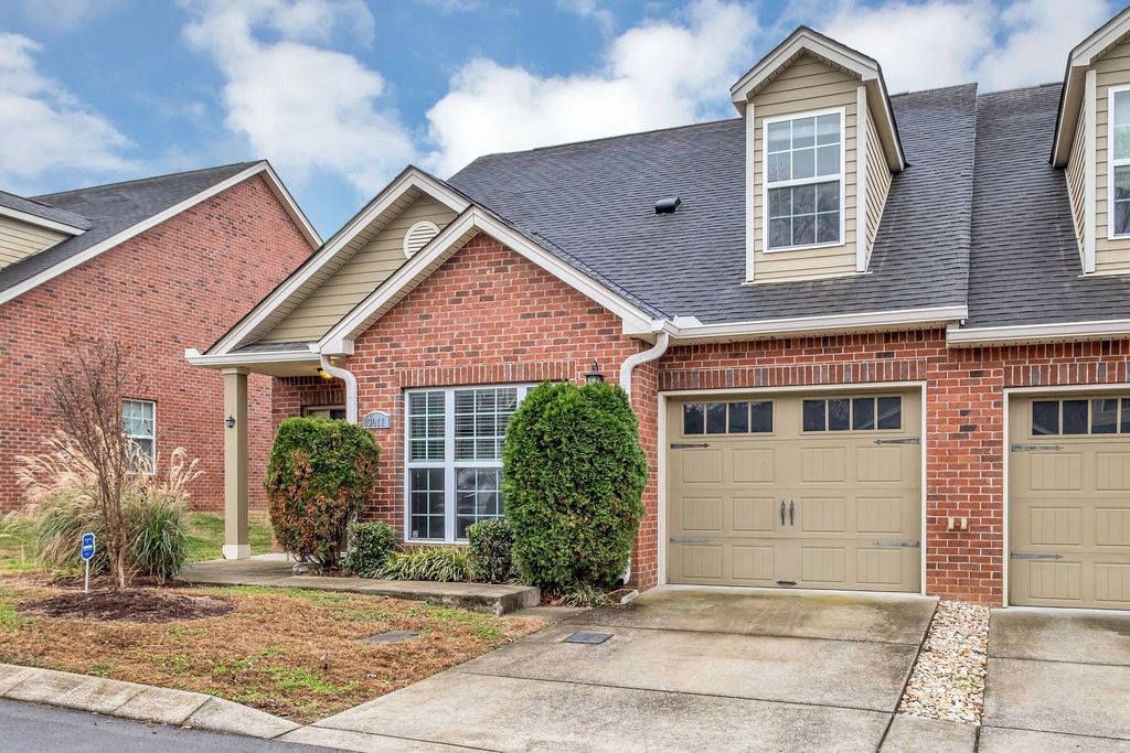3011 Whitland Crossing Dr, Nashville