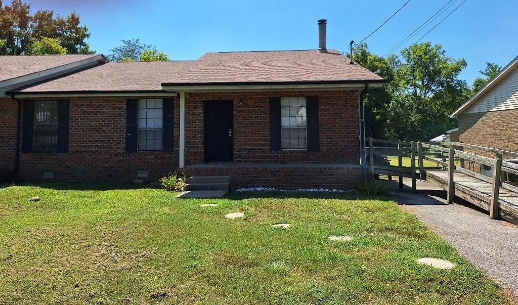 204 Fawnwood Ct, Nashville