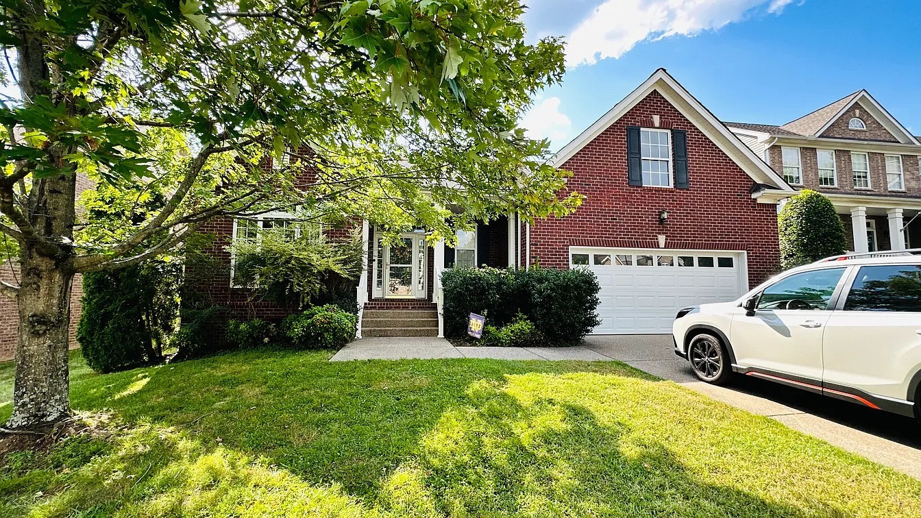 Photo of Listing #3531396
