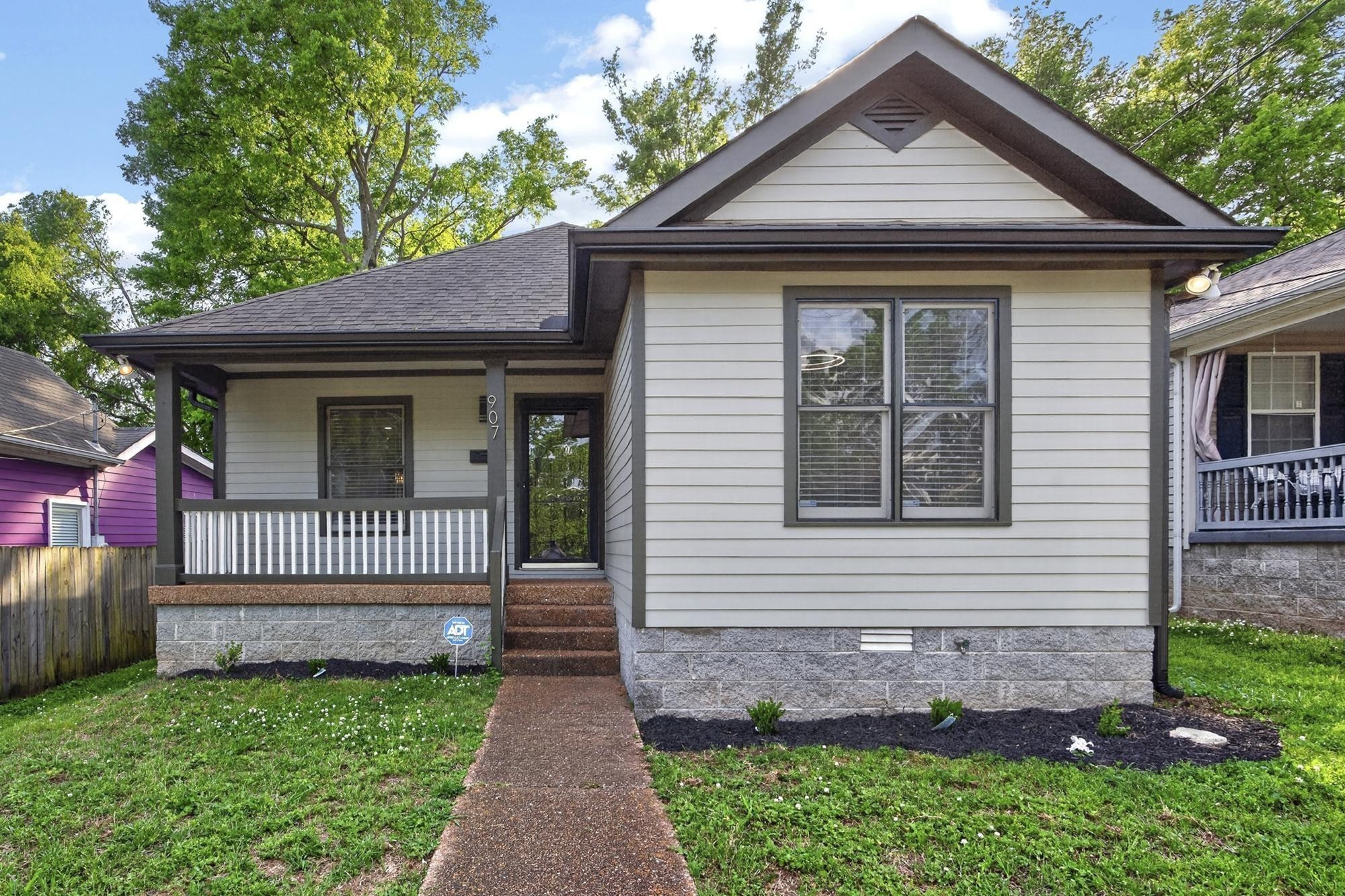 Photo of Listing #3531696