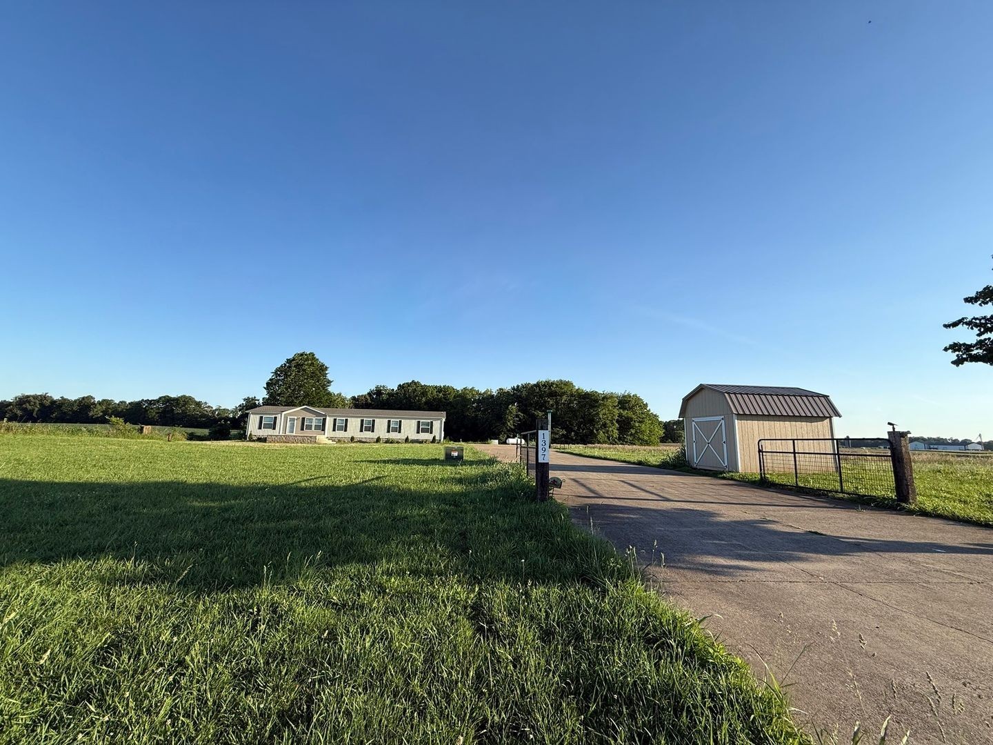 Photo of Listing #3542293