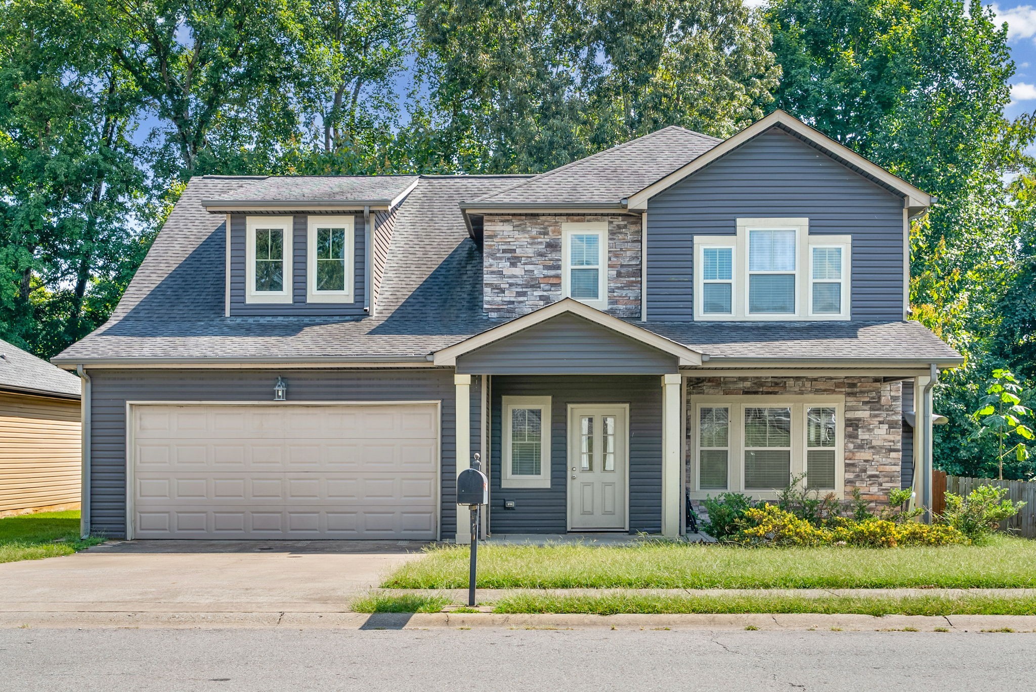 Photo of Listing #3544255