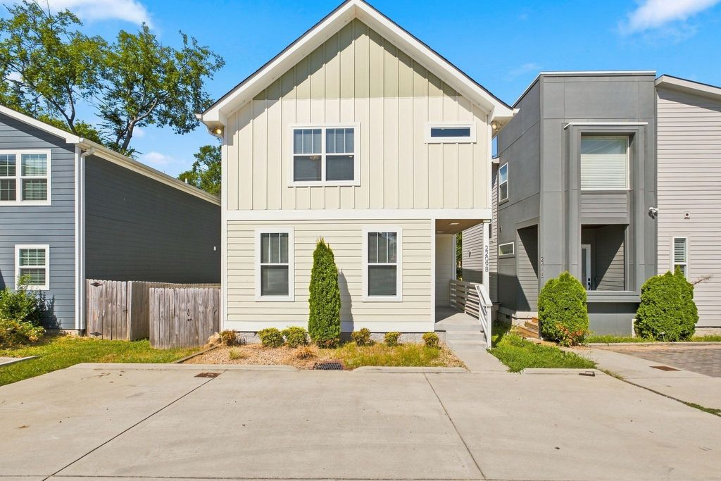 2209b 24th Ave N, Nashville