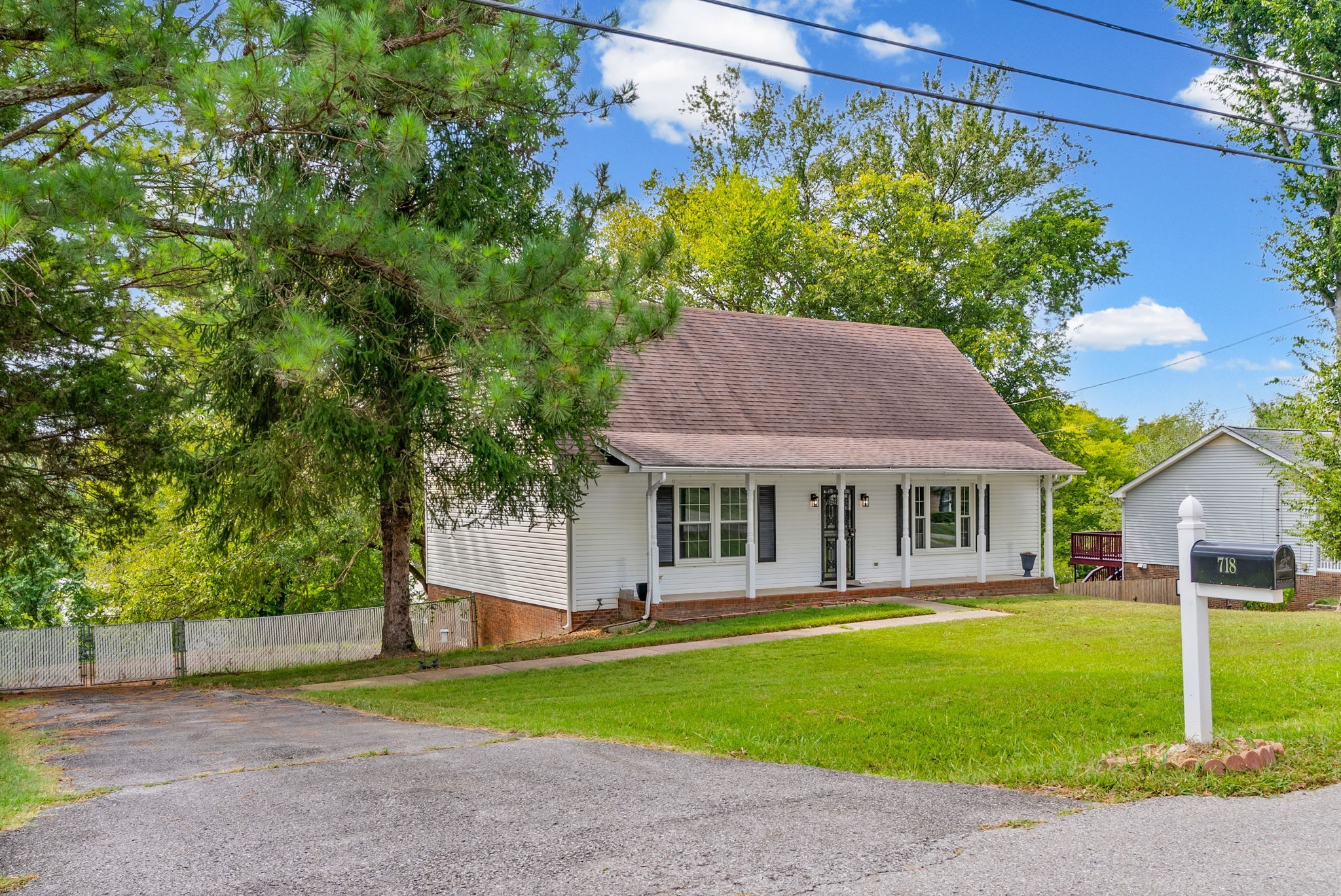 Photo of Listing #3546892