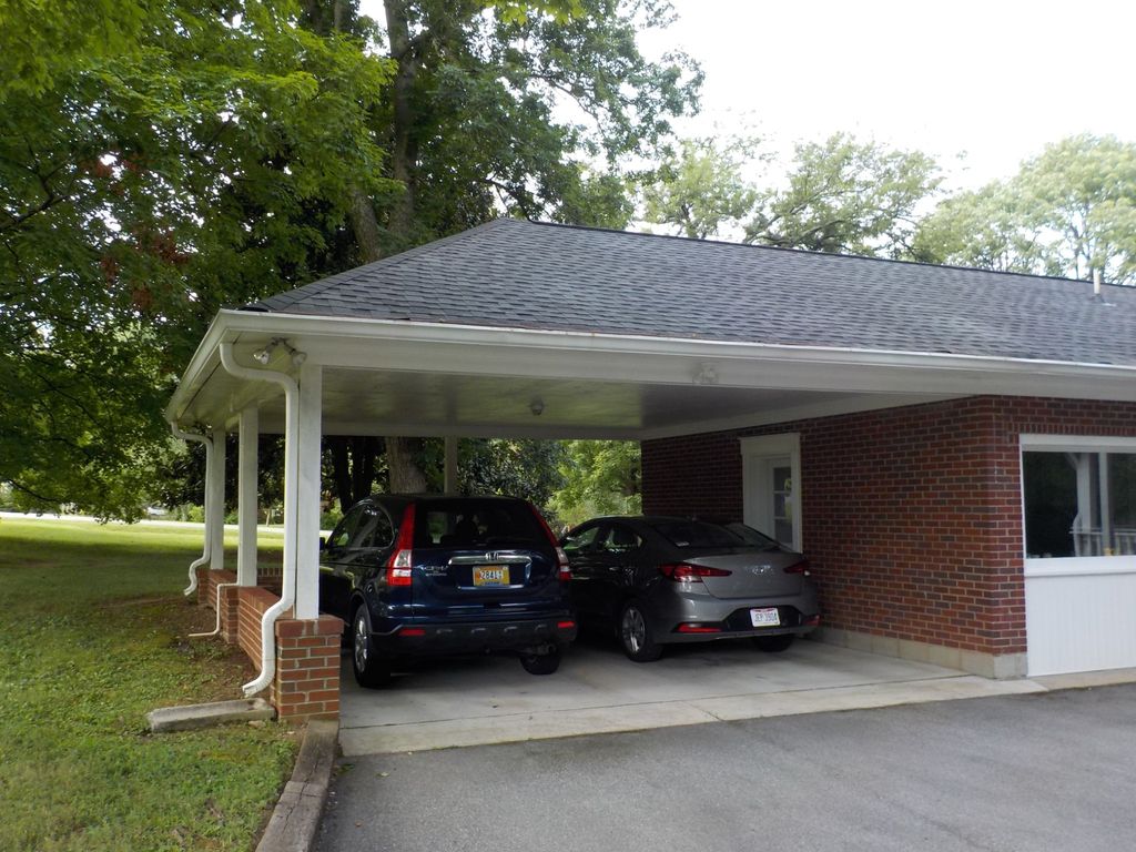 458 Oakley Dr, Nashville