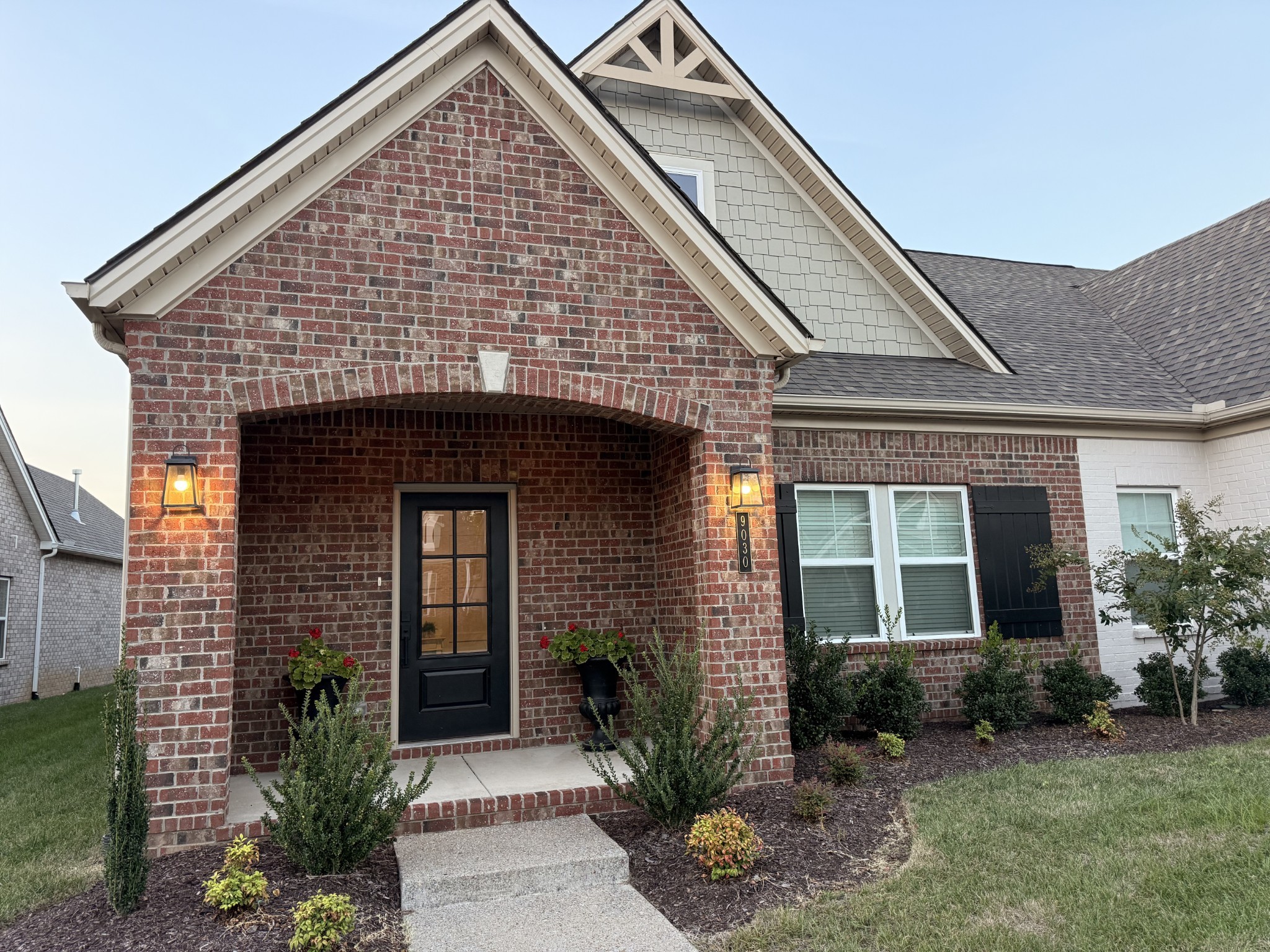 Photo of Listing #3592640