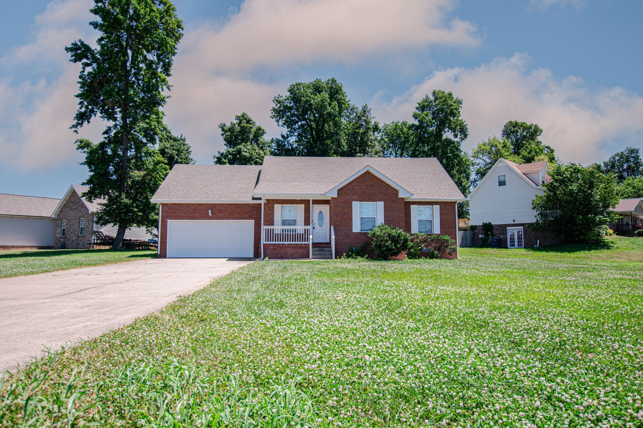 Photo of Listing #3592811