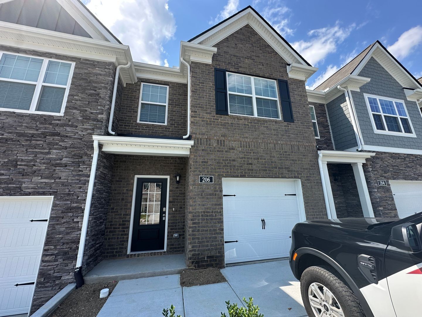 Photo of Listing #3593108