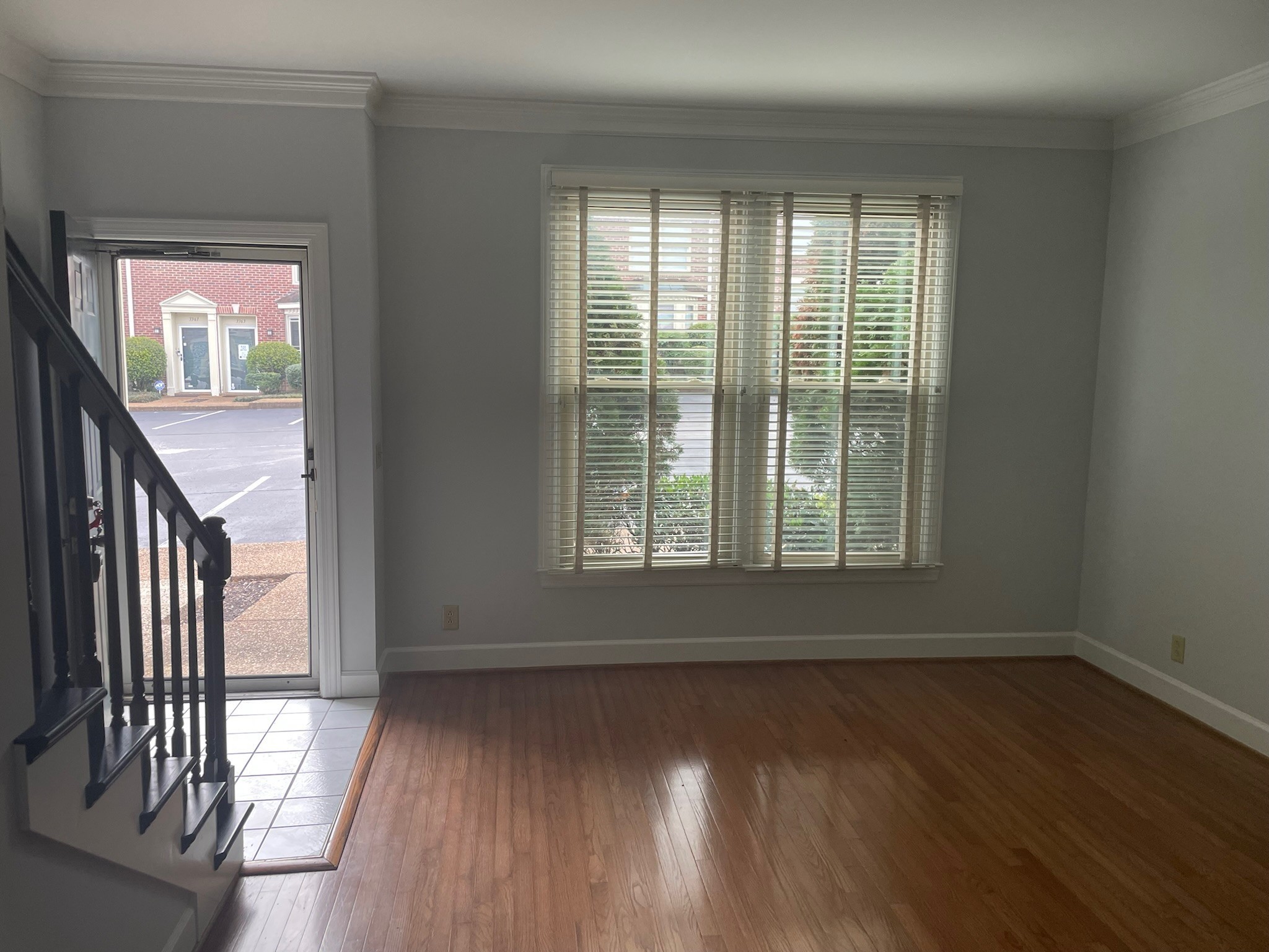 Photo of Listing #3593295