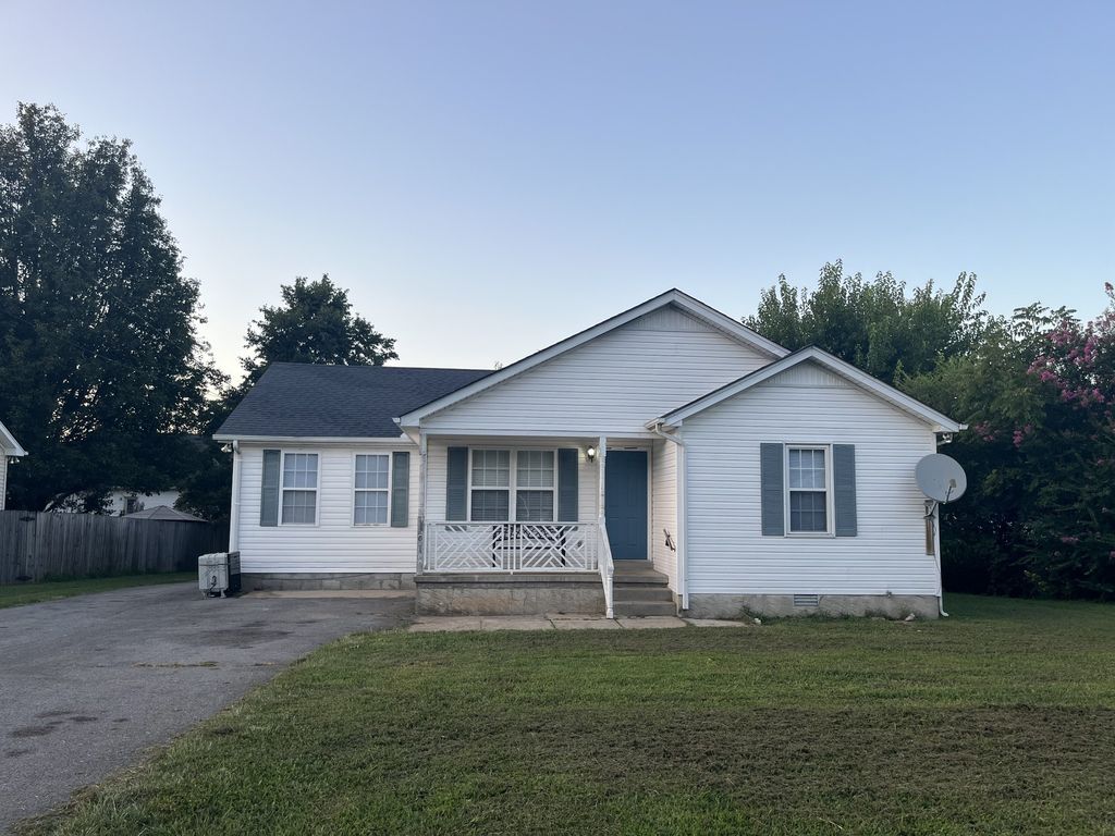 2047 Horncastle Dr, Murfreesboro