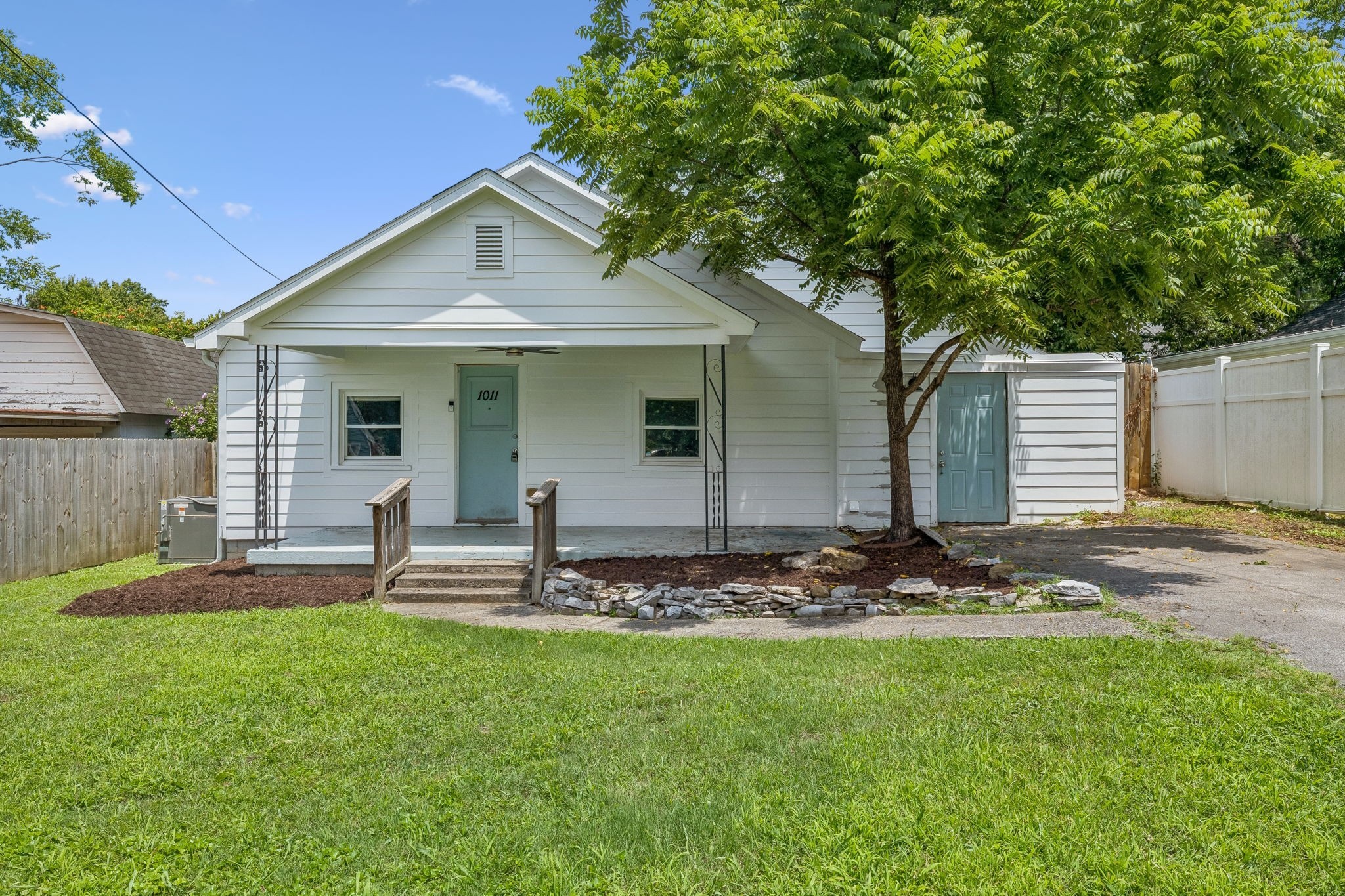 Photo of Listing #3593788