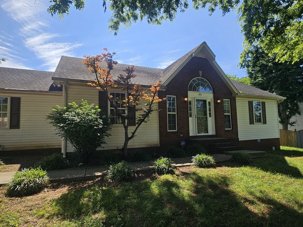 1911 Pecan Ridge Dr, Murfreesboro