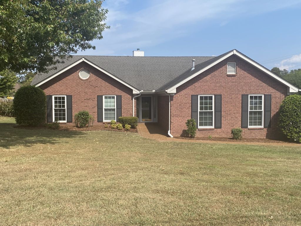 800 Bristol Dr, Smyrna