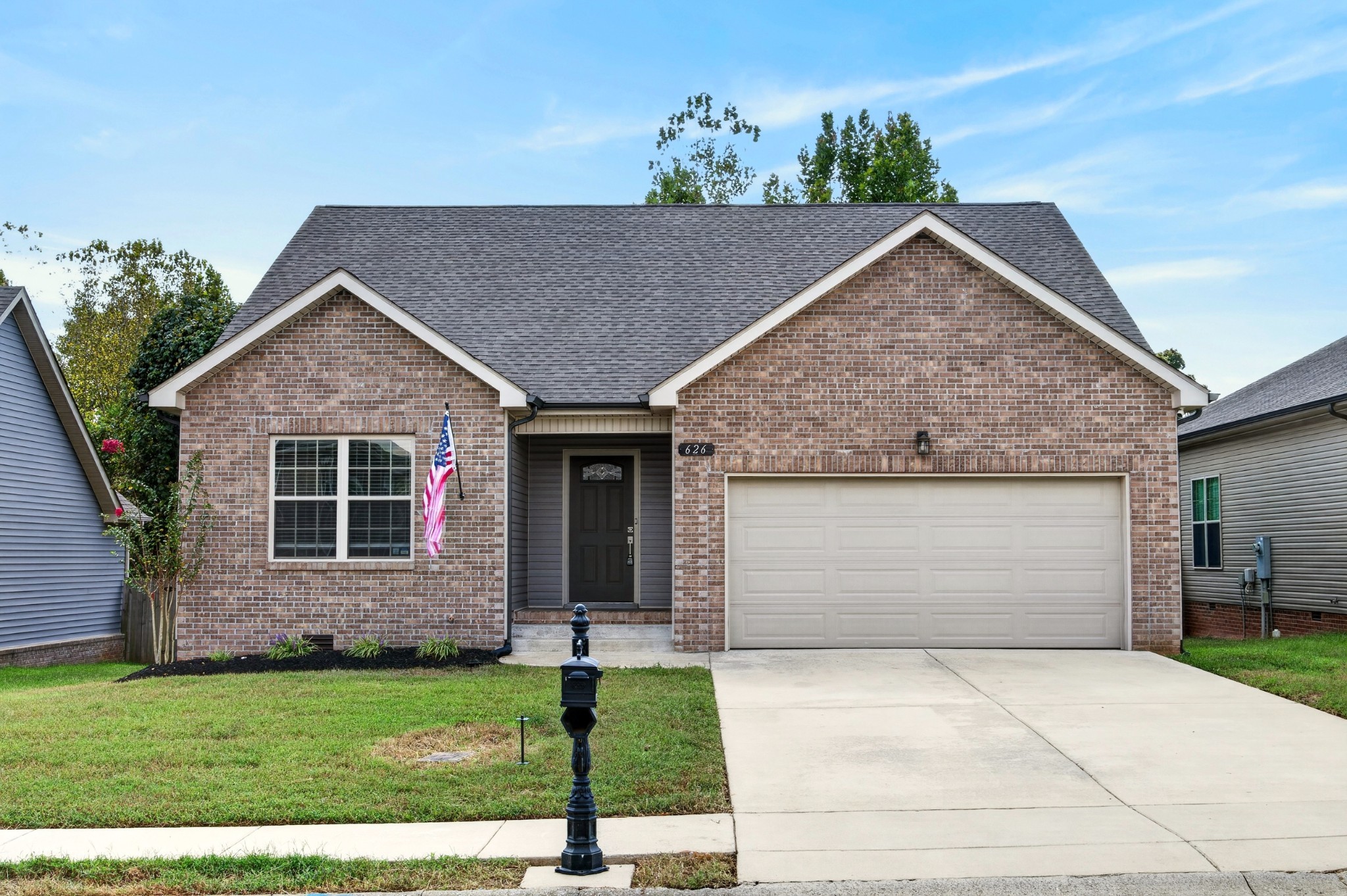 Photo of Listing #3596294