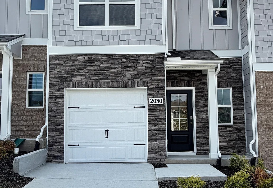 Photo of Listing #3596392