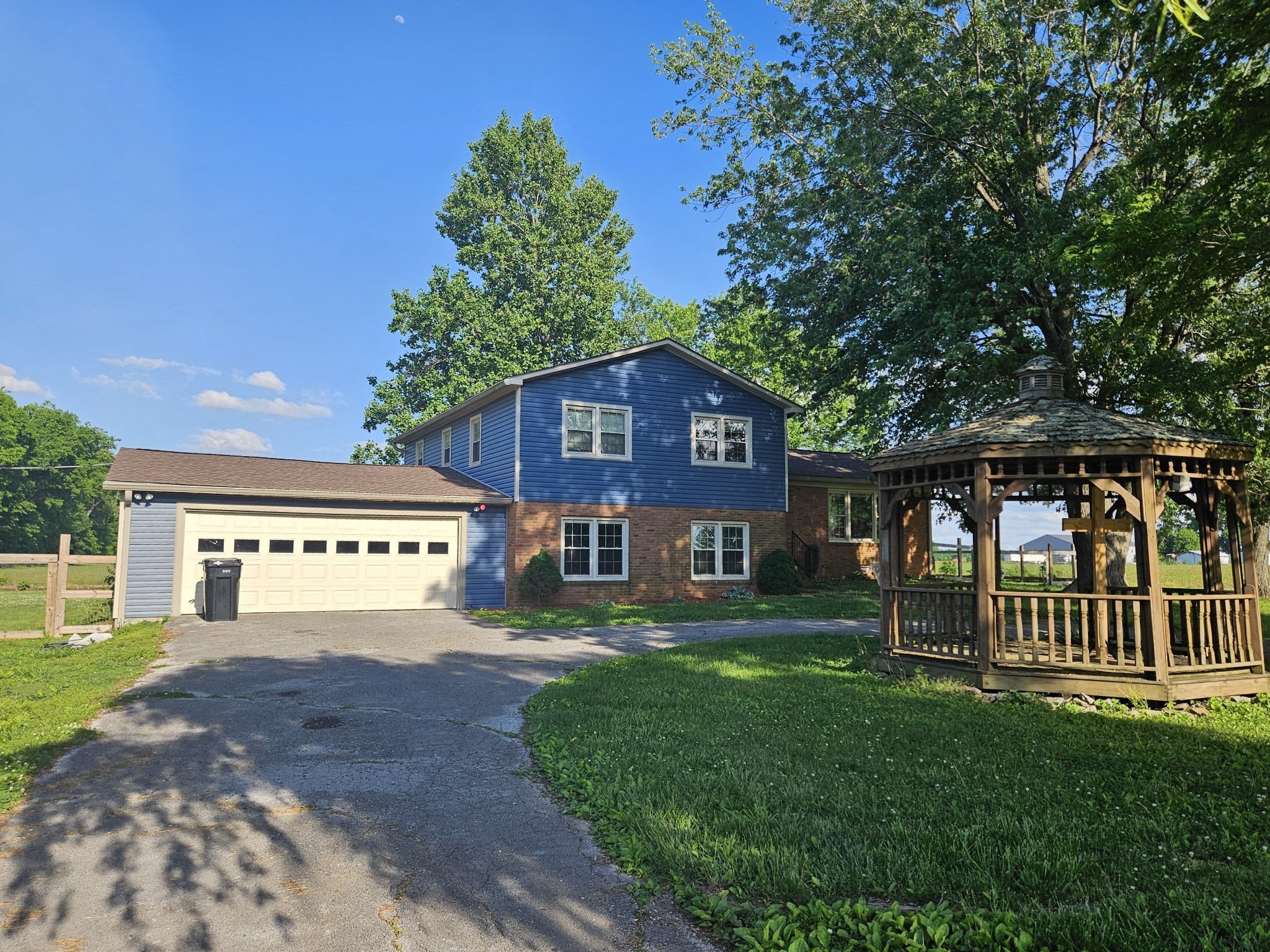 Photo of Listing #3596966