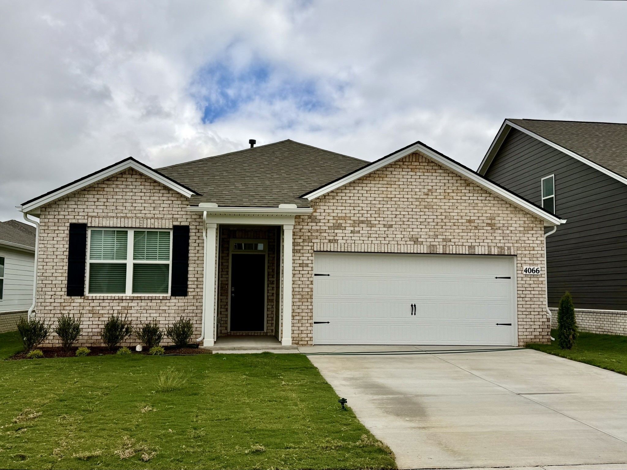 Photo of Listing #3598103