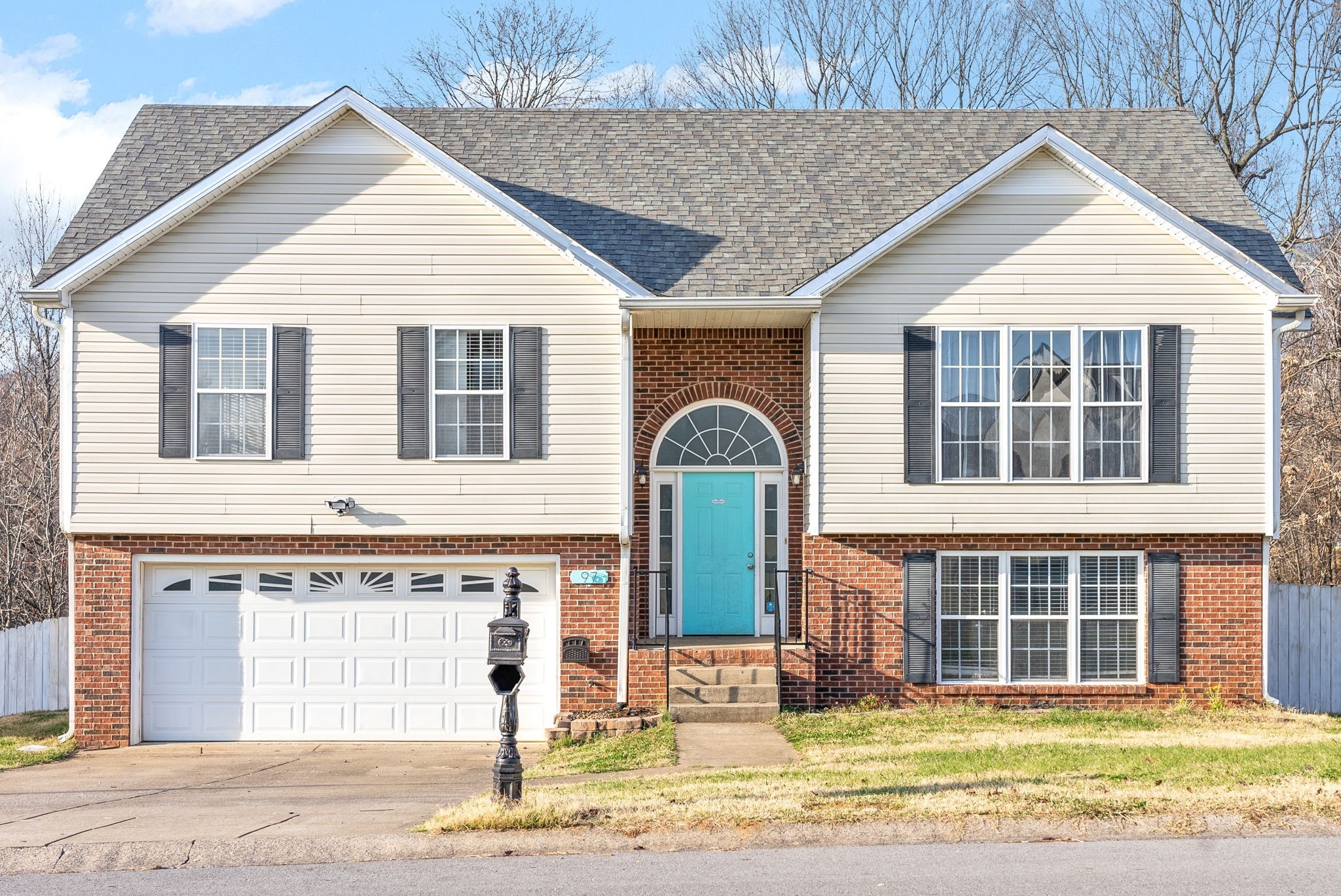 Photo for MLS 3615533 in 97 West Dr Clarksville, TN - 37040