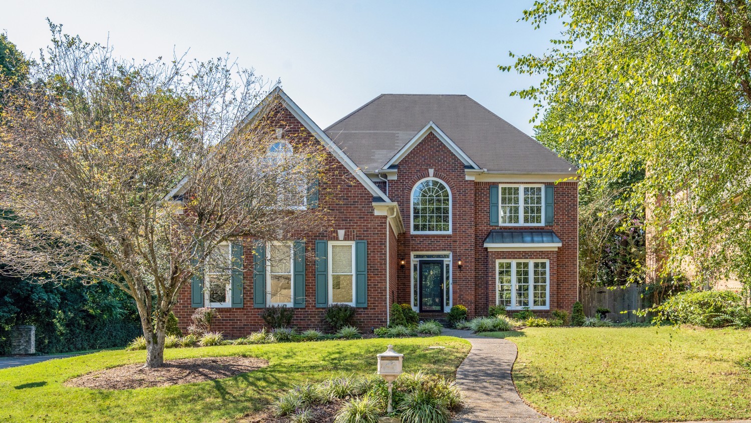 Brentwood Real Estate - Residential for sale