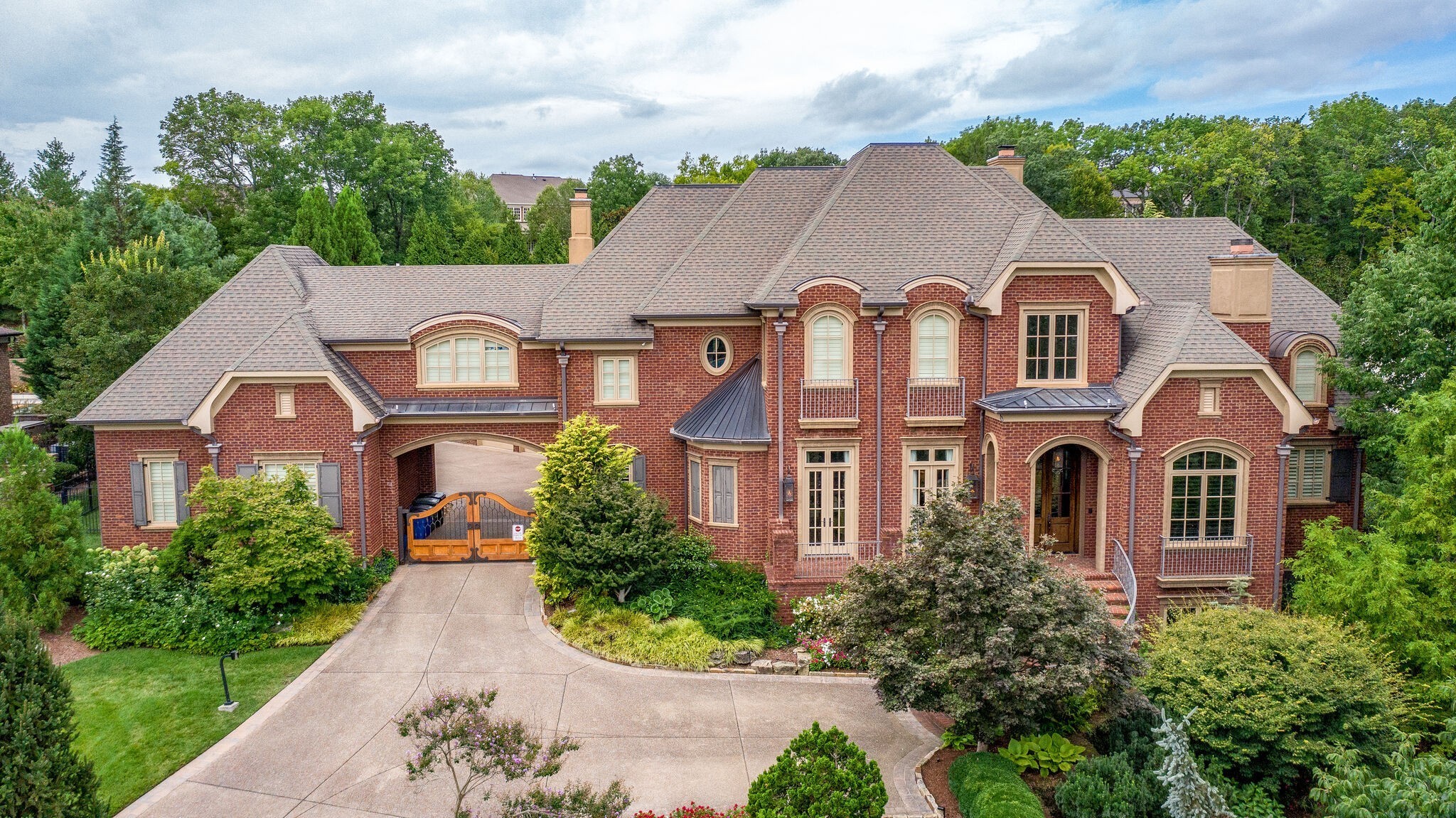 Brentwood Real Estate - Residential for sale