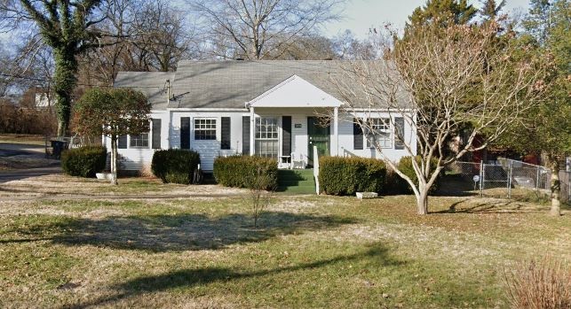 Home for sale in 1804 Sherwood Ln Nashville, TN