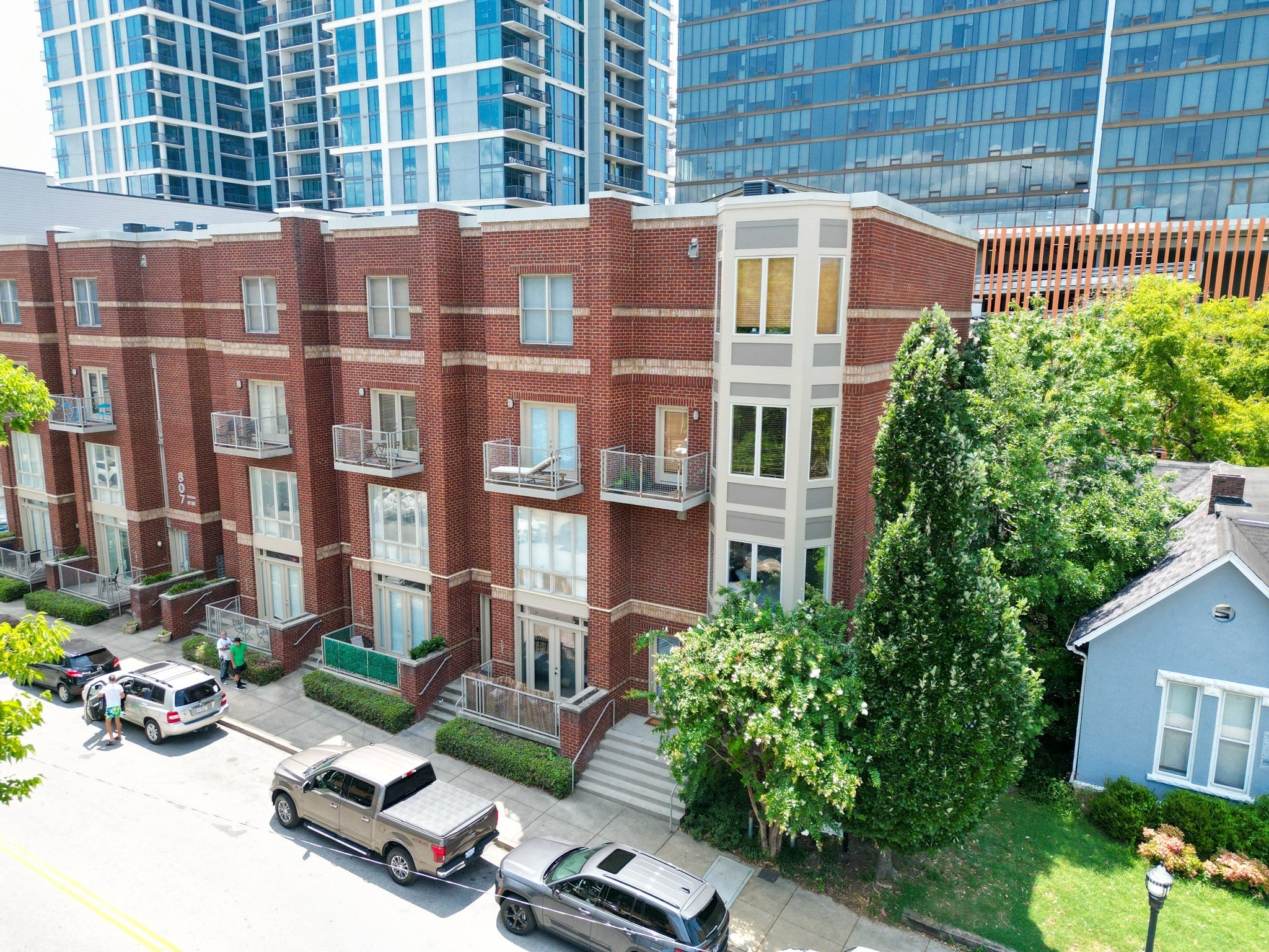 Home for sale in 807 18th Ave S 100 Nashville, TN