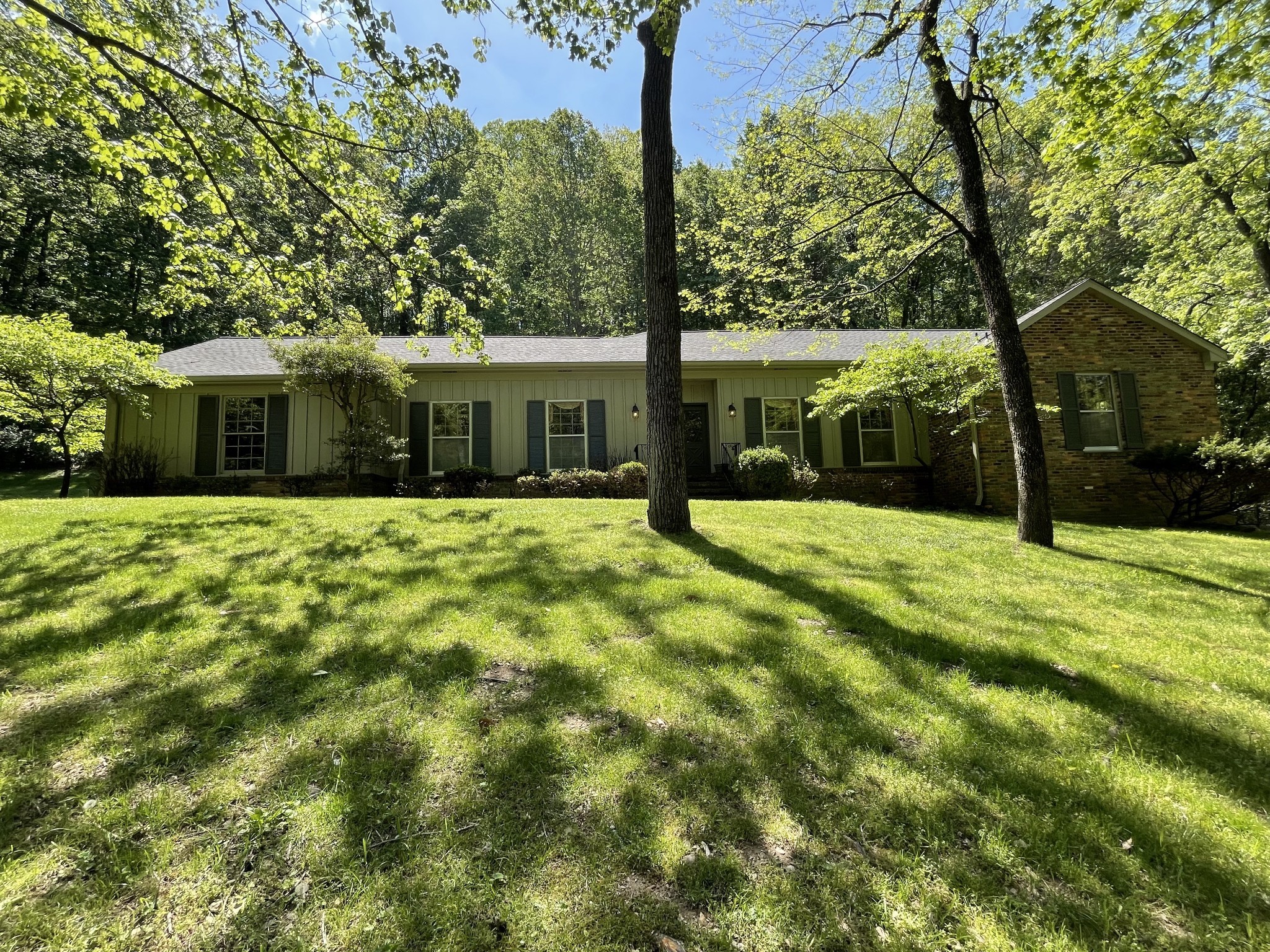 Home for sale in 5849 Fredricksburg Dr Nashville, TN