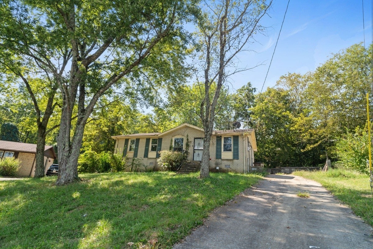 Home for sale in 4124 Buenaview Ct Nashville, TN