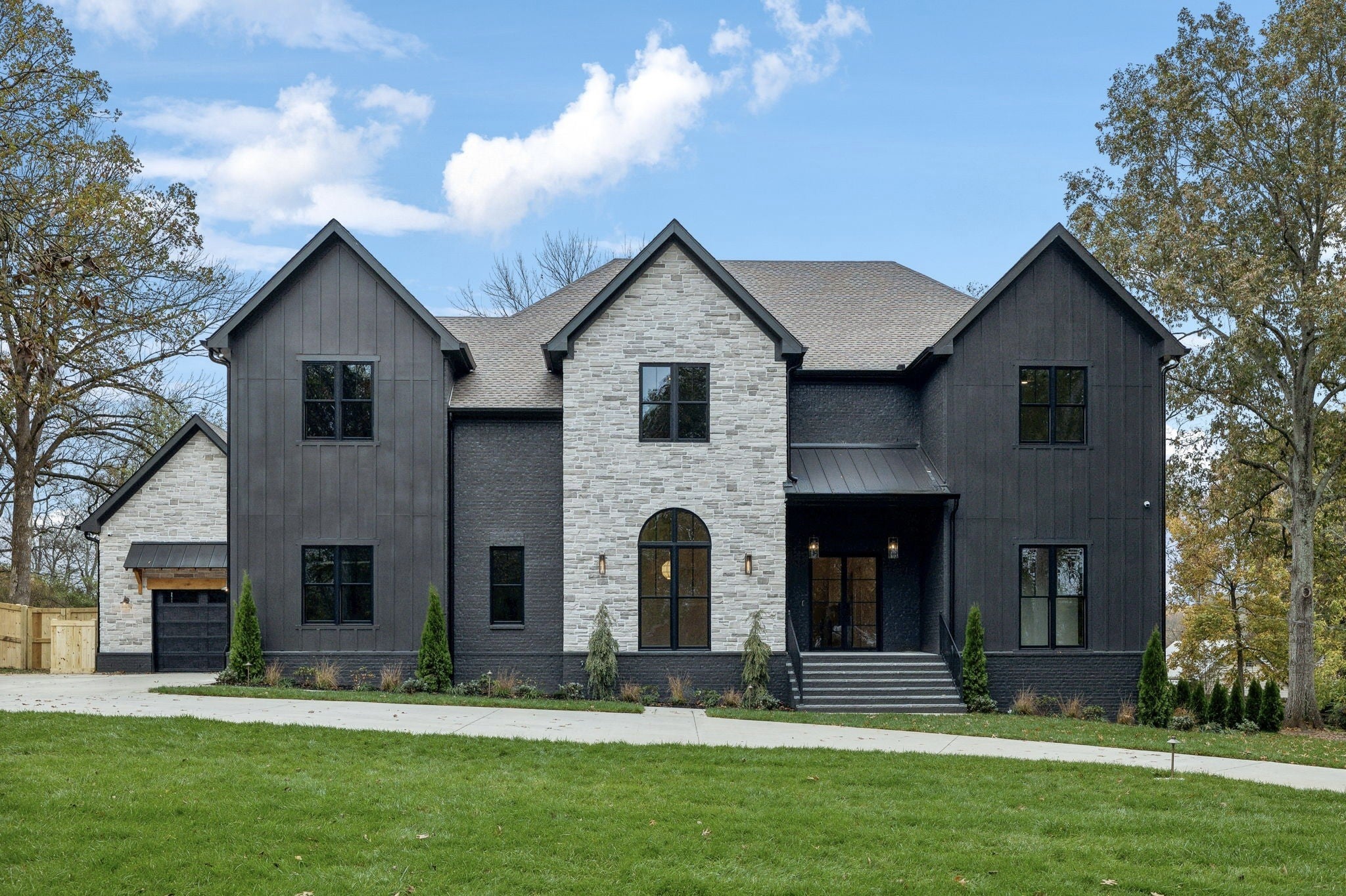 Home for sale in 6215 Bresslyn Rd Nashville, TN