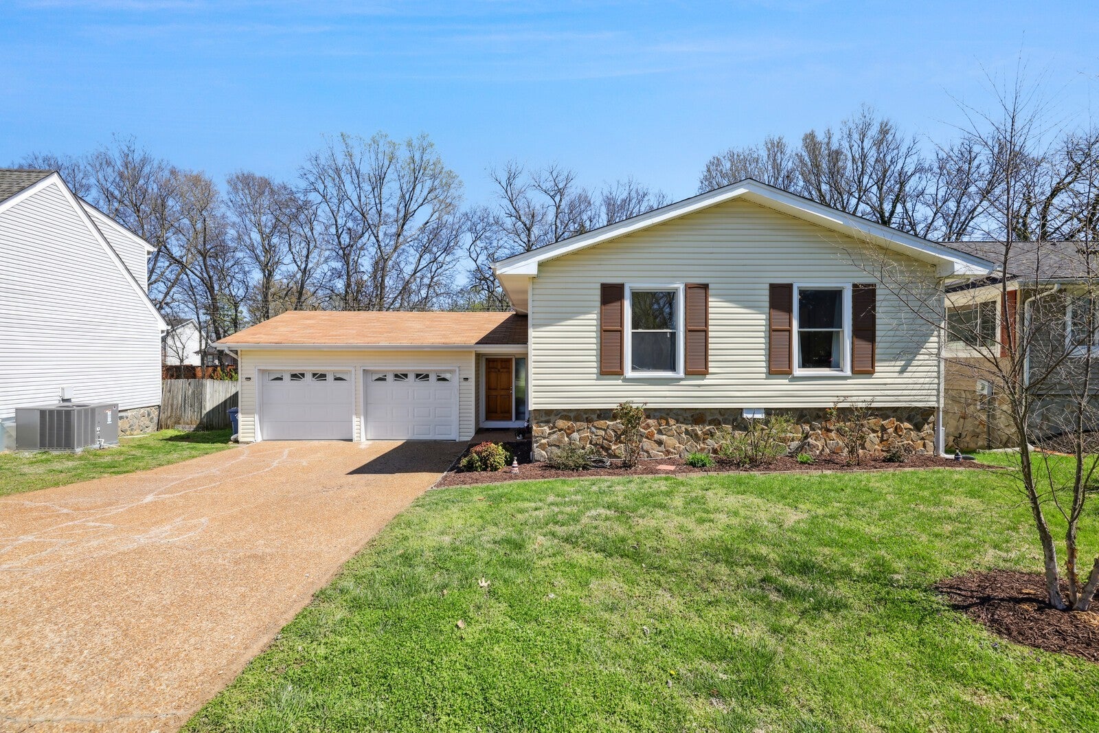 Home for sale in 1417 Wildwood Ct Franklin, TN