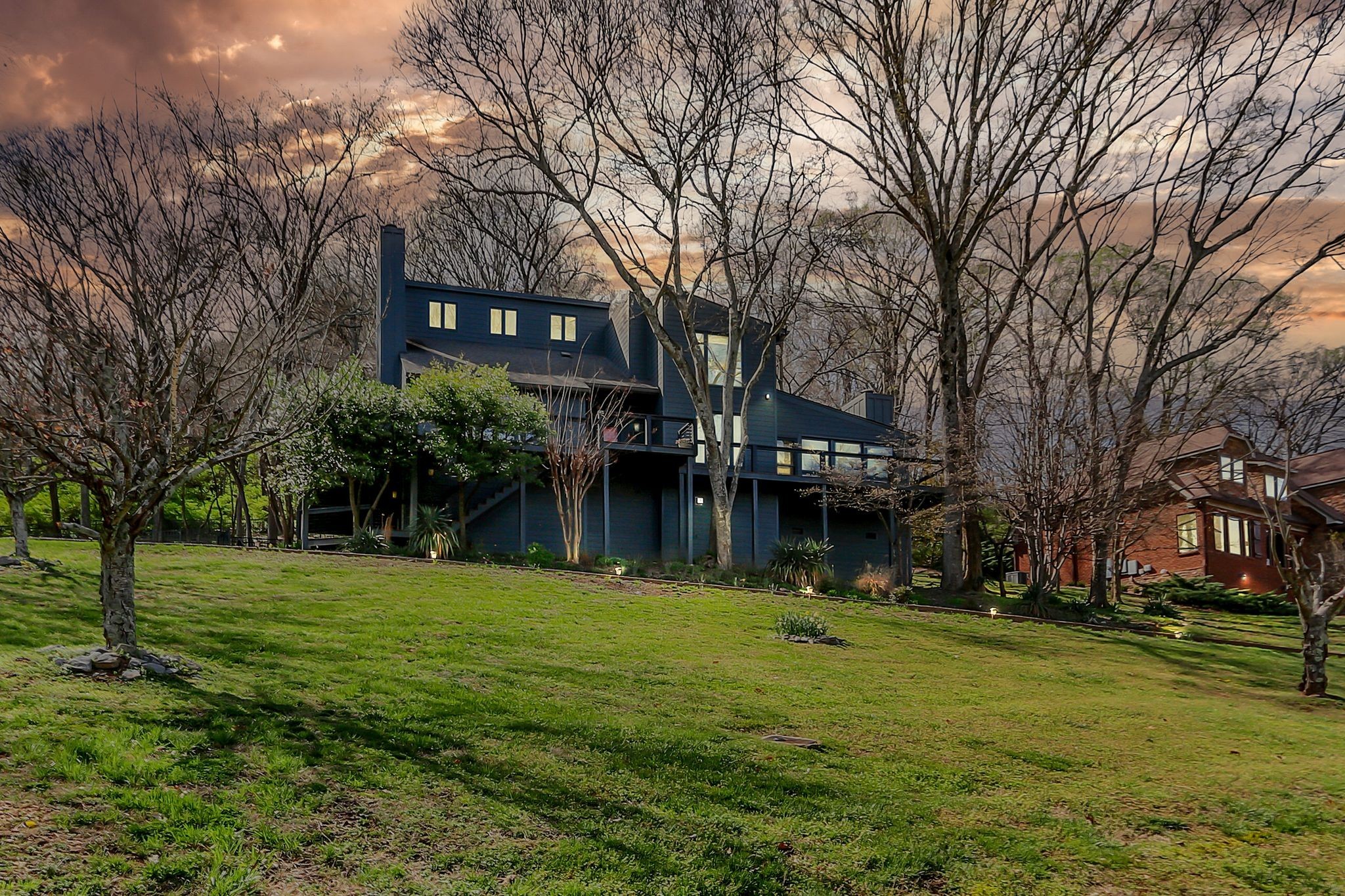 Brentwood Real Estate - Residential for sale