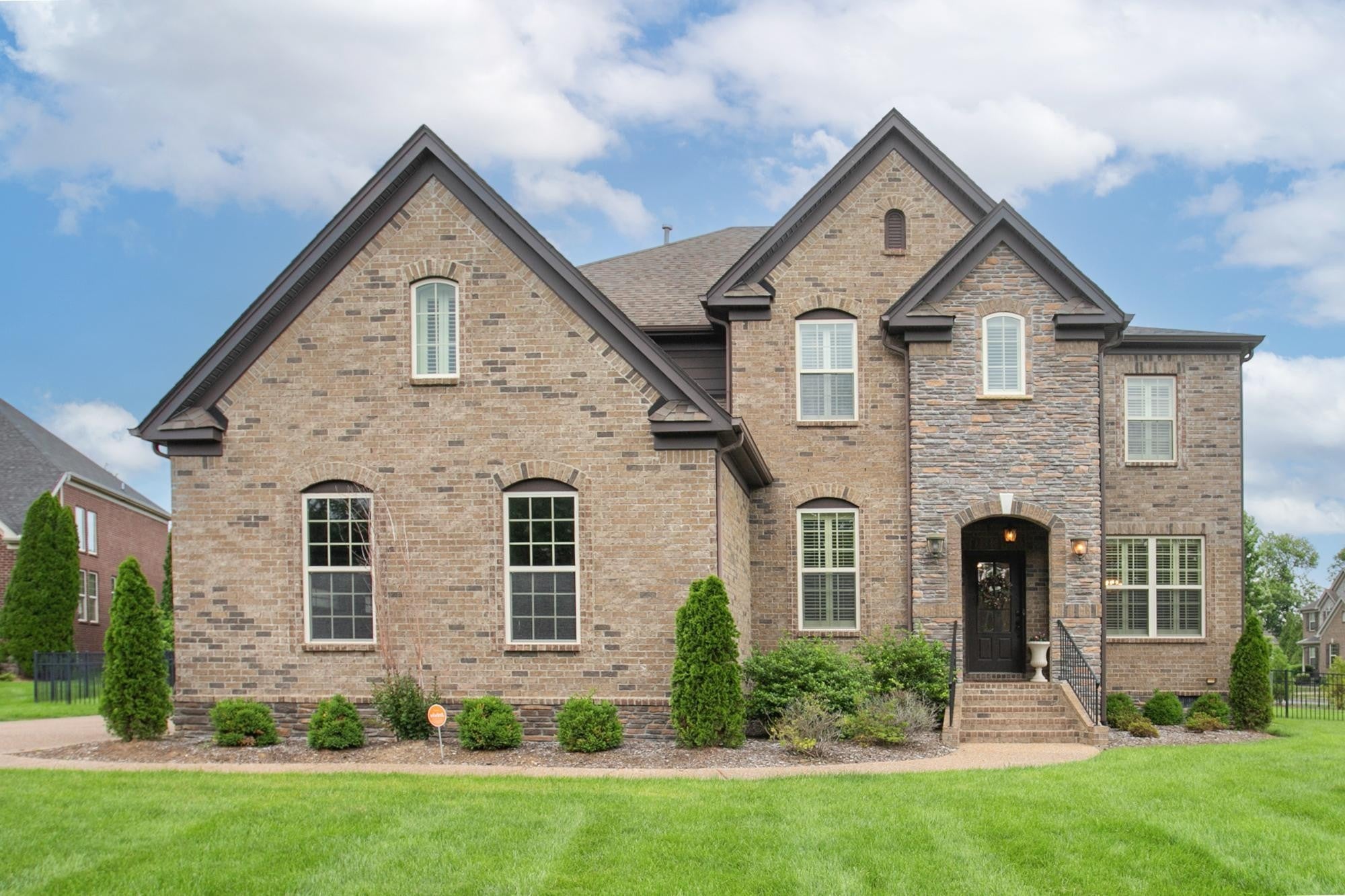 Home for sale in 100 Berryview Ct Hendersonville, TN