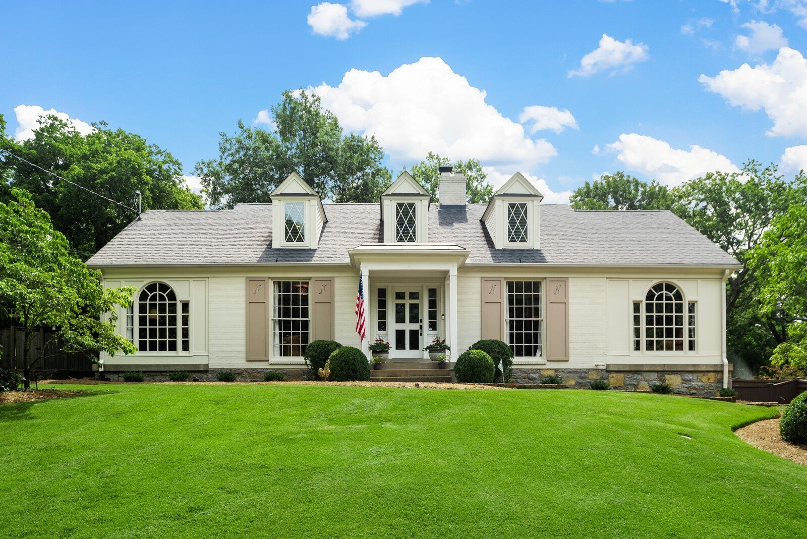 Home for sale in 4310 Estes Rd Nashville, TN