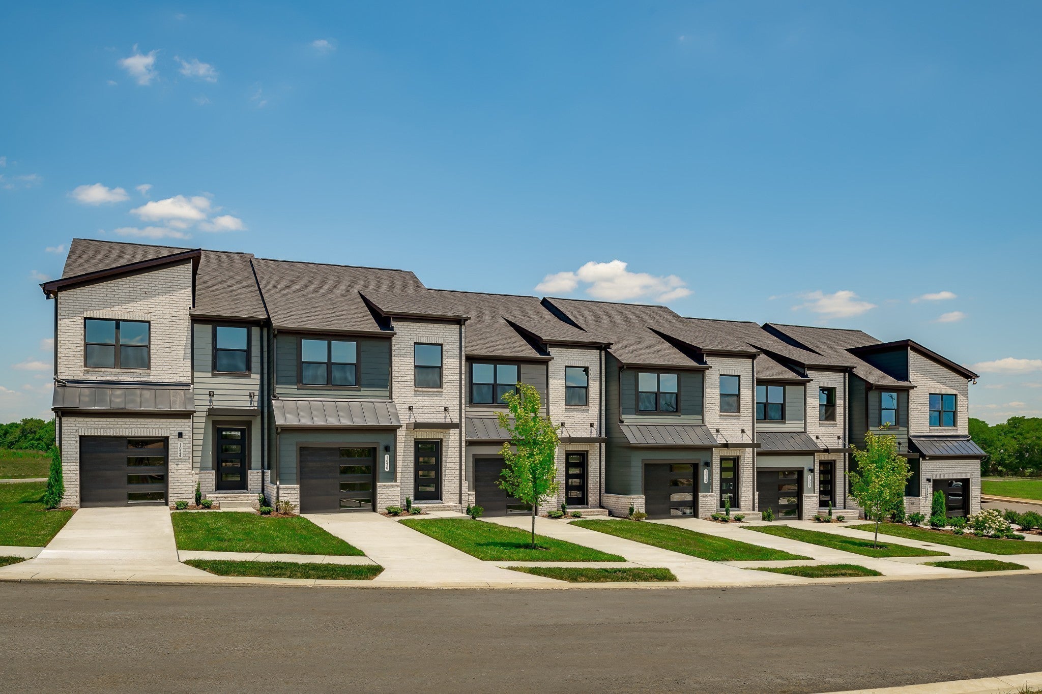 Home for sale in 1057 Riverbrook Dr Gallatin, TN