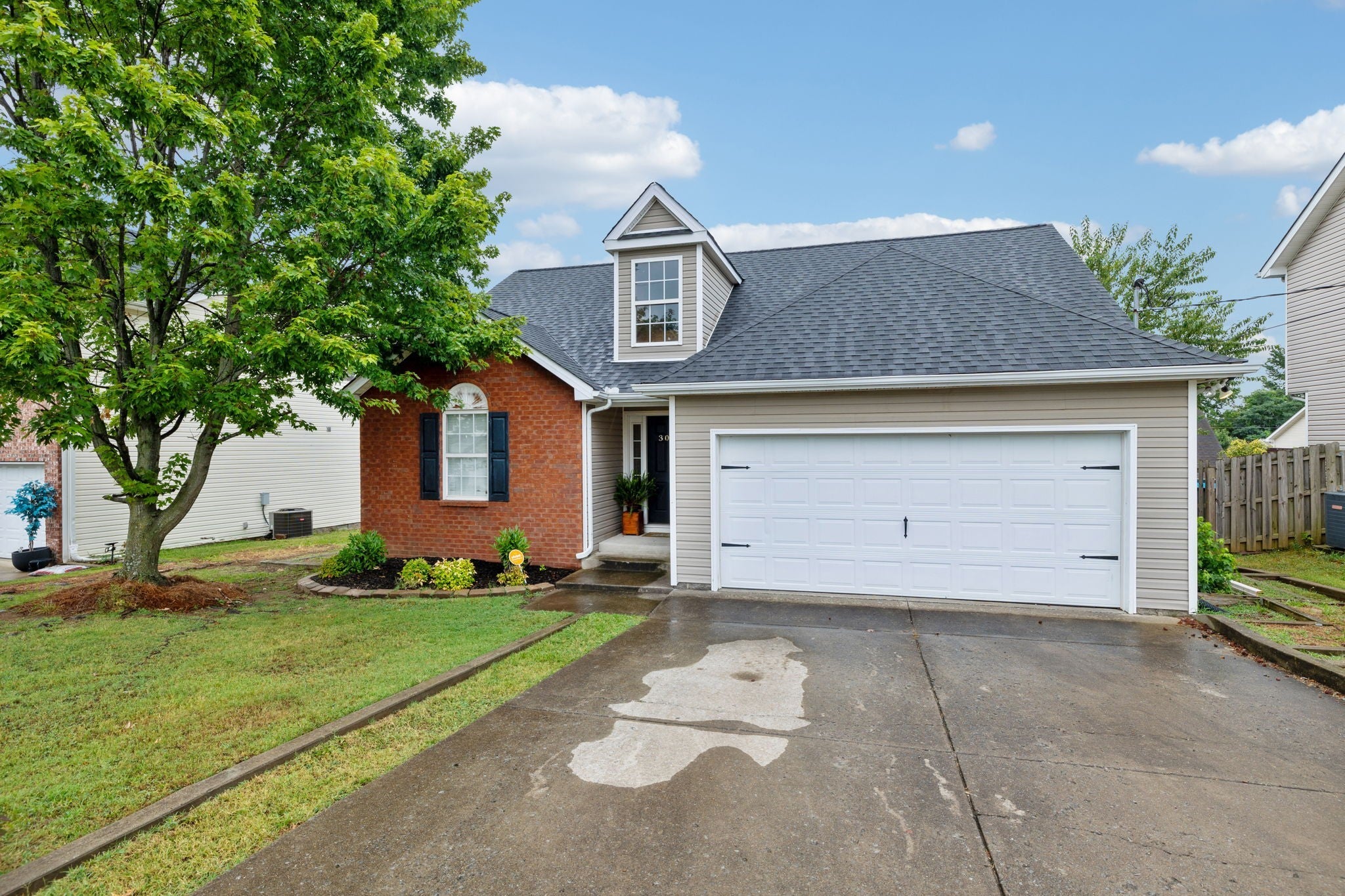 LA VERGNE Real Estate - Residential for sale