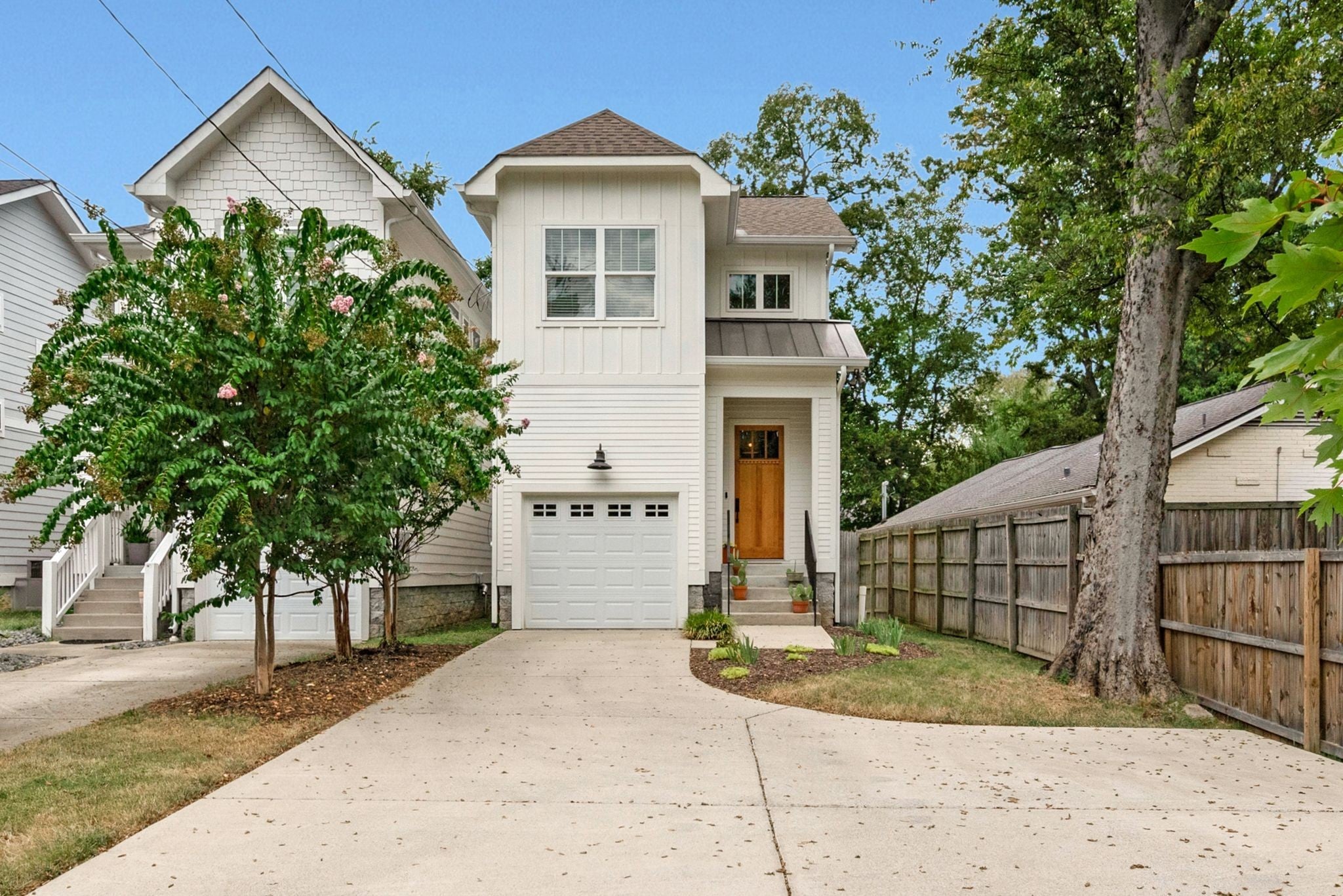 Home for sale in 858a Kirkwood Ave Nashville, TN