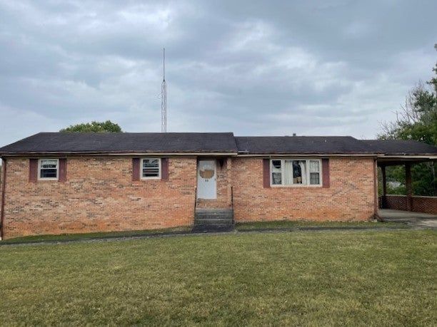 Home for sale in 95 Cumberland Dr Mc Minnville, TN